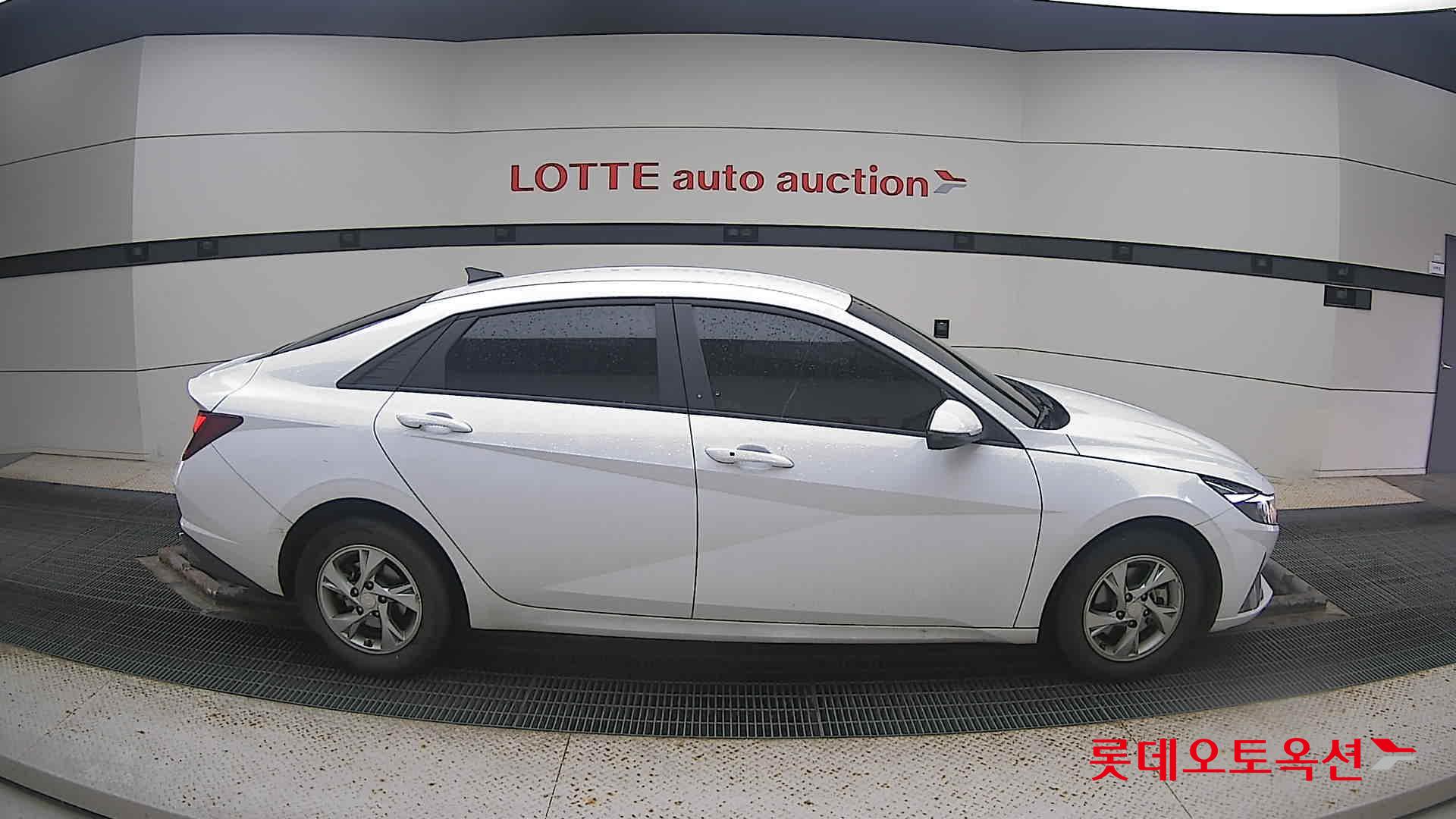 Hyundai Avante 2022 Белый из Кореи, фото 3