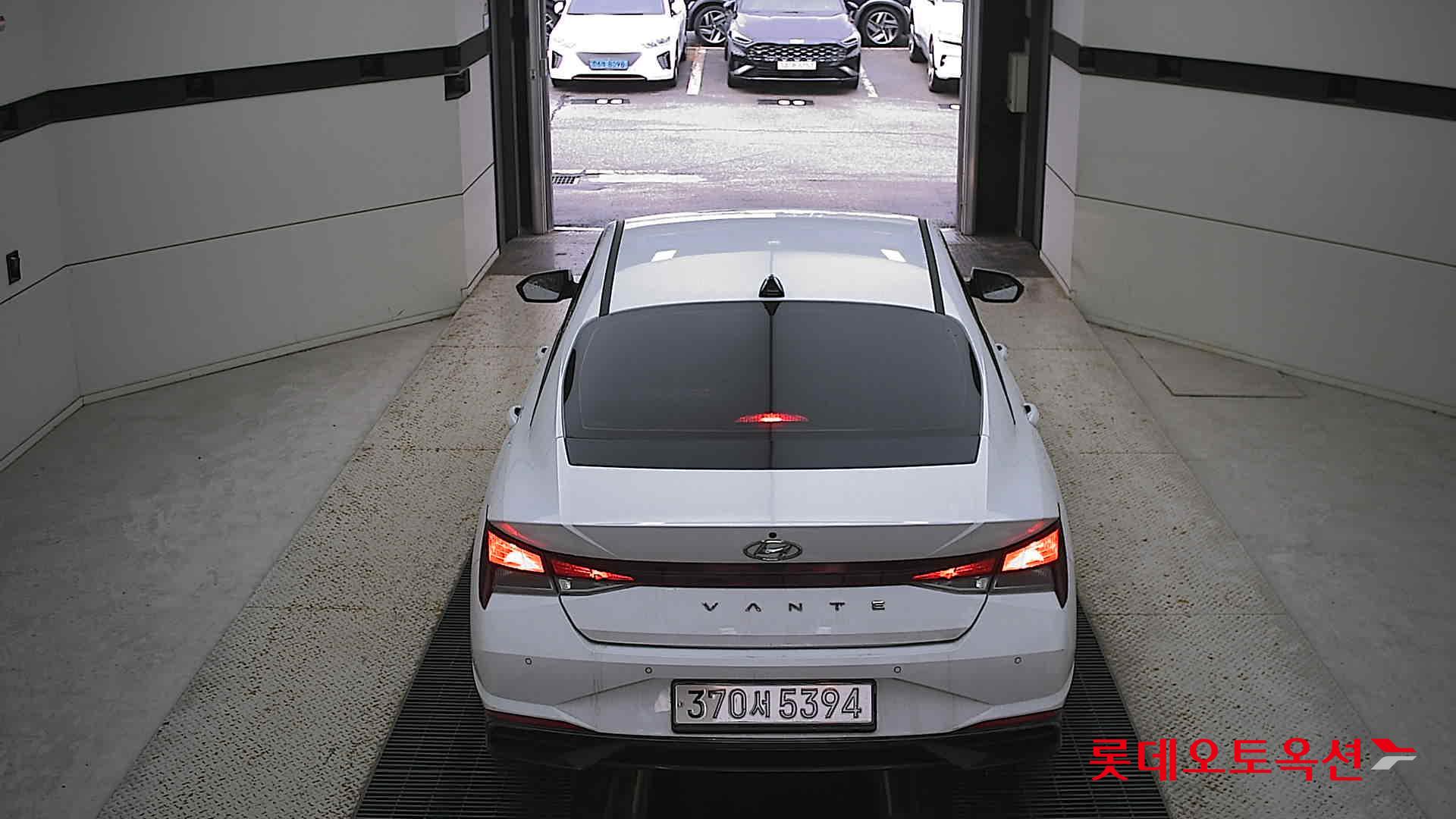 Hyundai Avante 2022 Белый из Кореи, фото 5