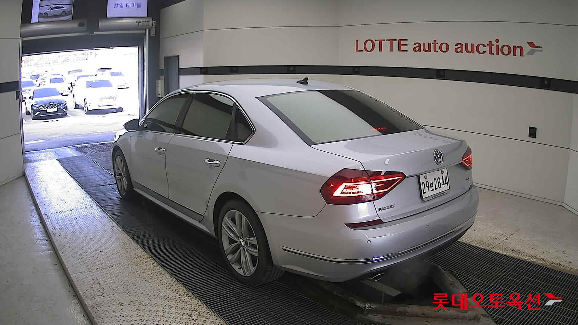 Volkswagen Passat 2.0 TSI 2018 Другое из Кореи, фото 6