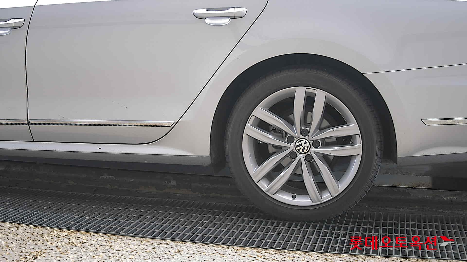 Volkswagen Passat 2.0 TSI id 3476498 из Кореи 22