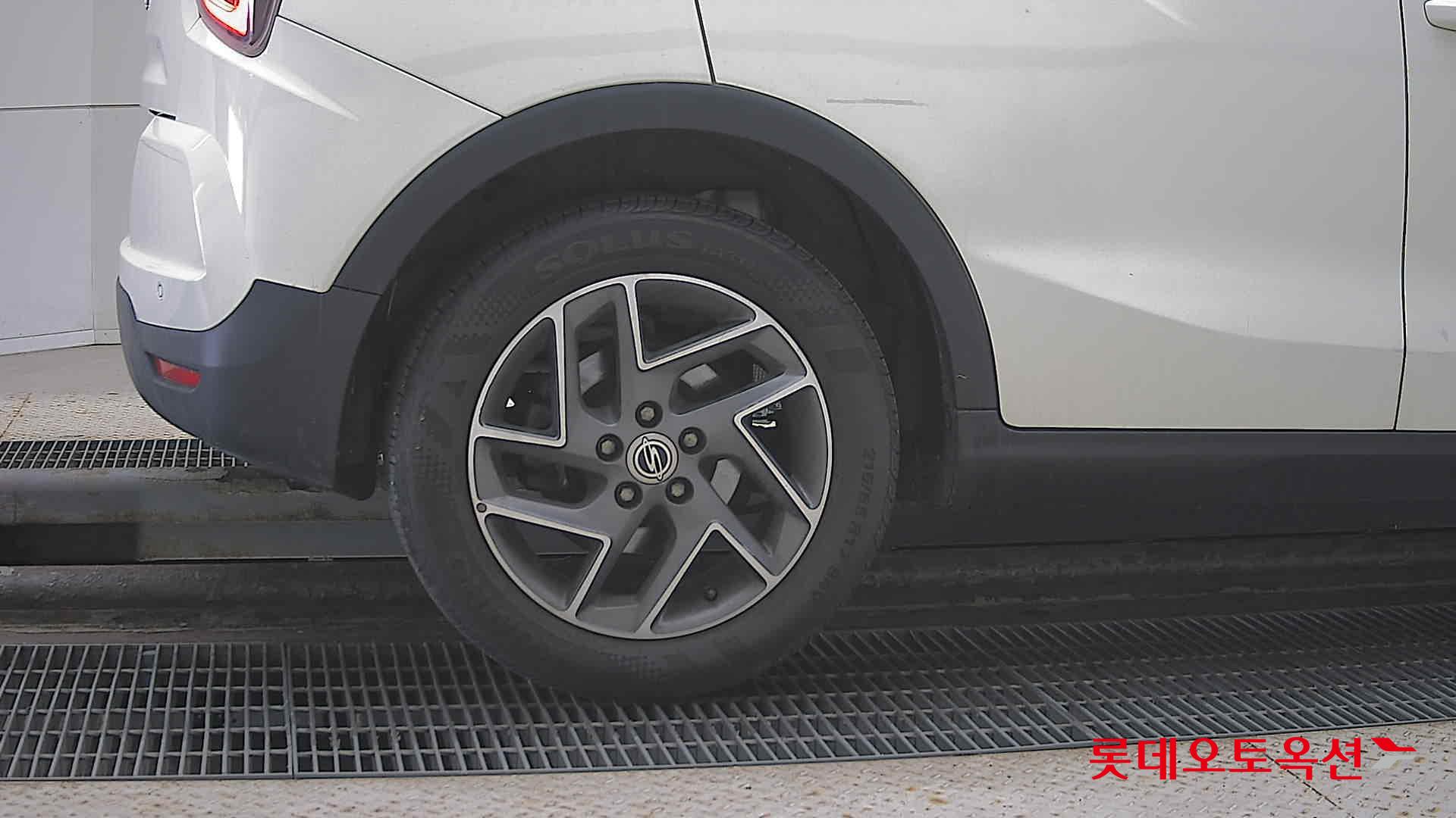 SsangYong Tivoli id 3628867 из Кореи 24