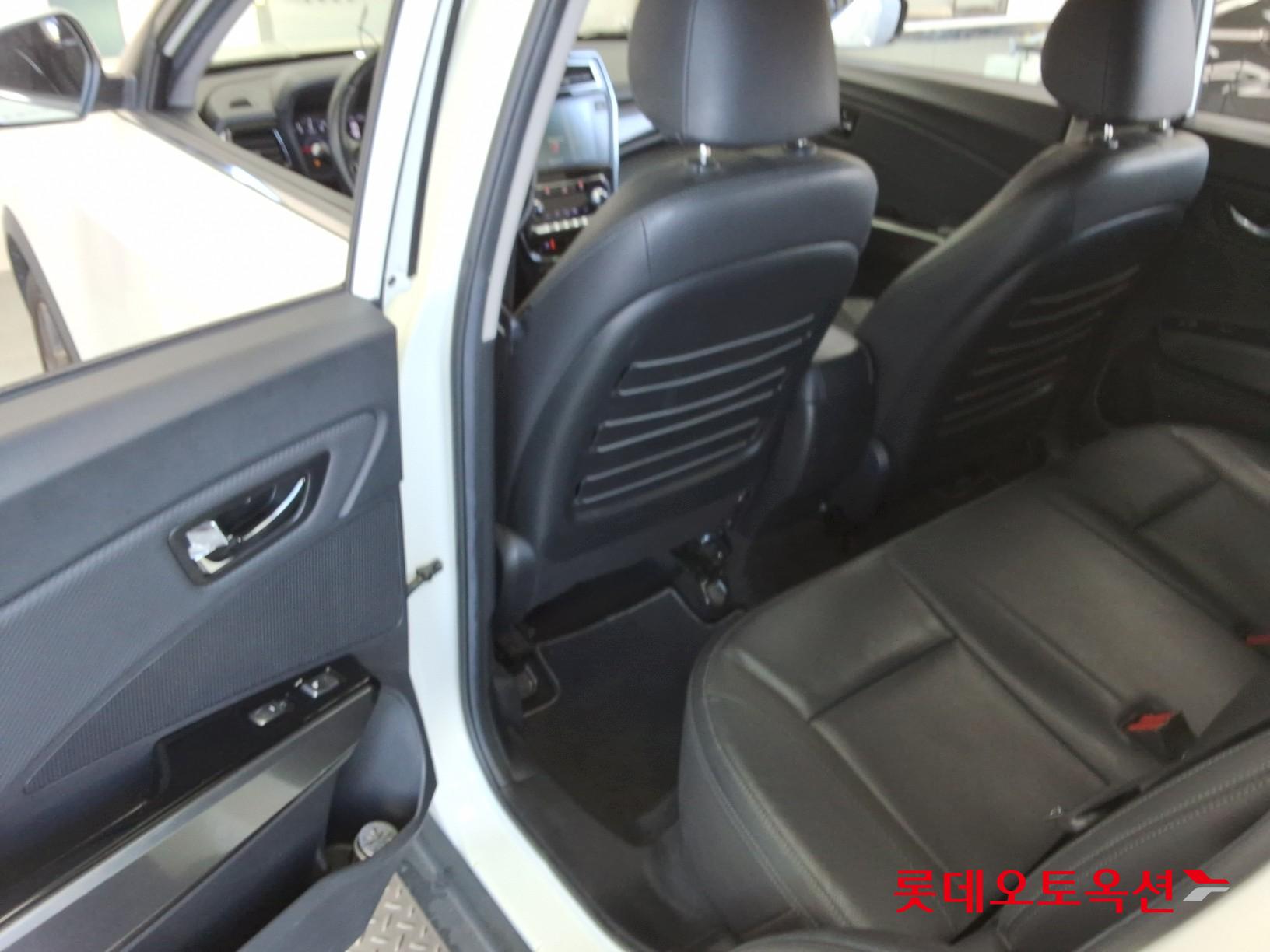 SsangYong Tivoli id 3628867 из Кореи 36