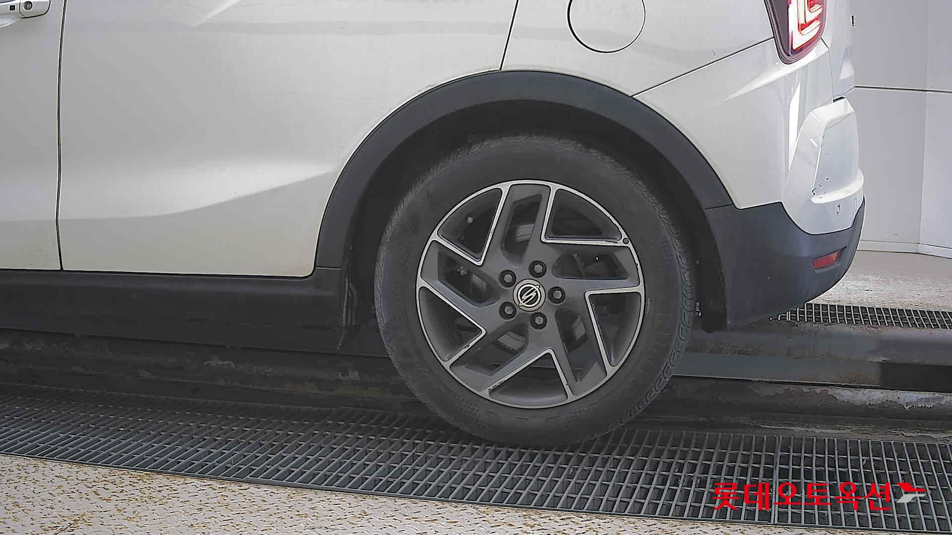 SsangYong Tivoli id 3628877 из Кореи 22