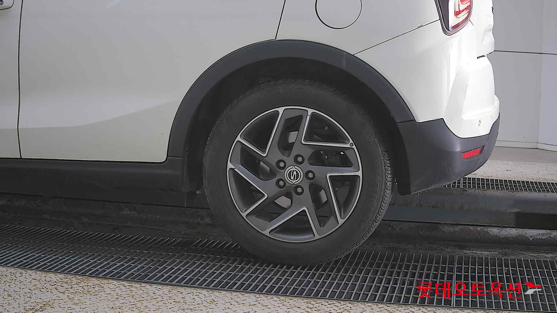 SsangYong Tivoli id 3628875 из Кореи 22