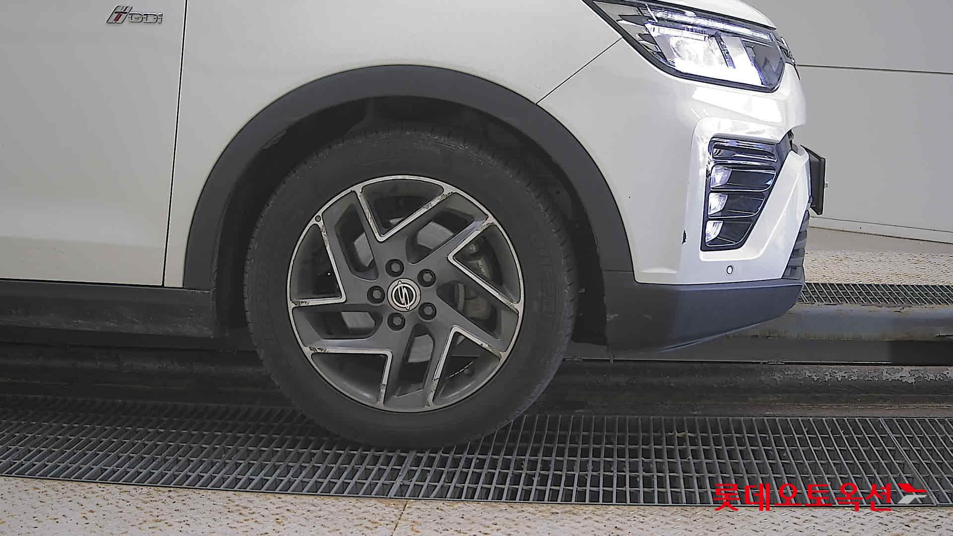 SsangYong Tivoli id 3628880 из Кореи 23