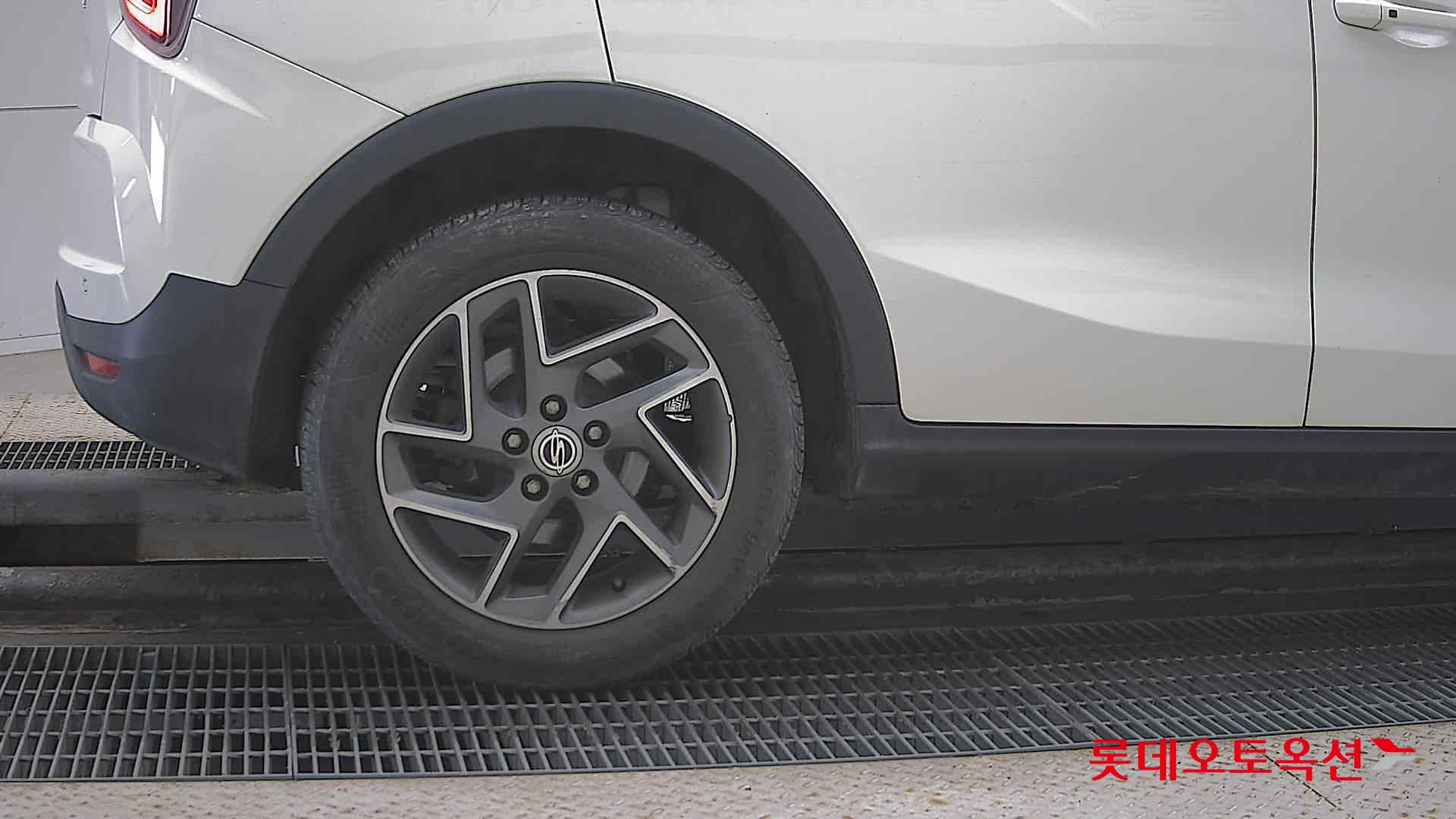 SsangYong Tivoli id 3628880 из Кореи 24