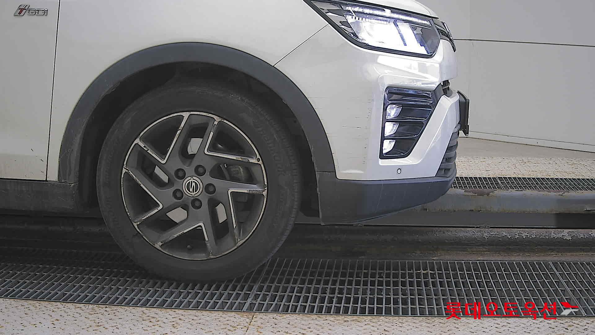 SsangYong Tivoli id 3628882 из Кореи 23