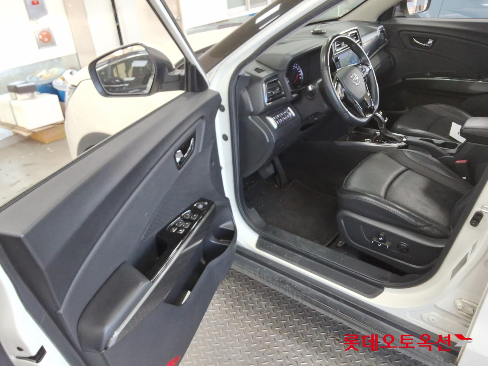 SsangYong Tivoli id 3628882 из Кореи 35