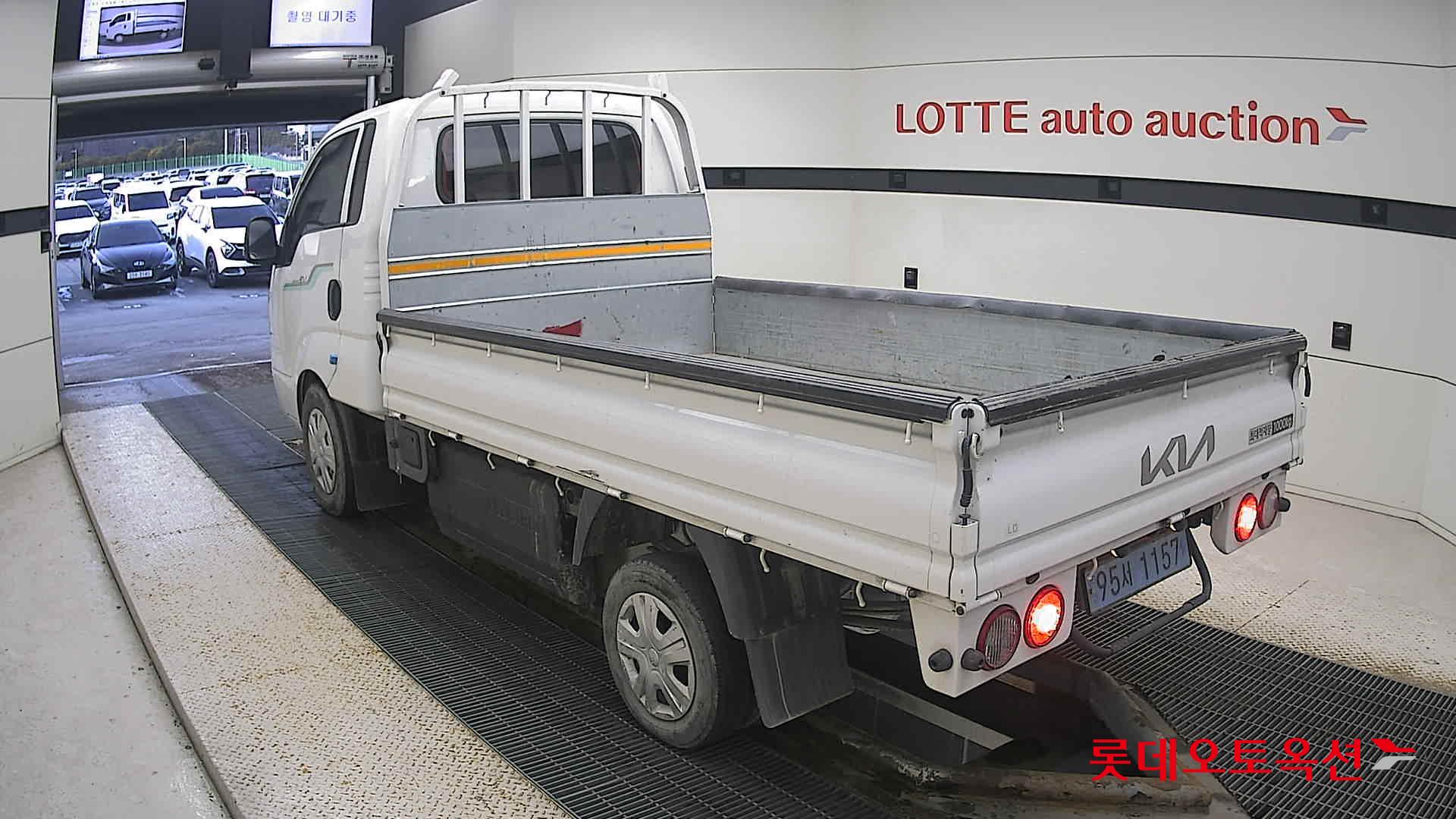 Kia Bongo III 1 ton EV 2023 Белый из Кореи, фото 6