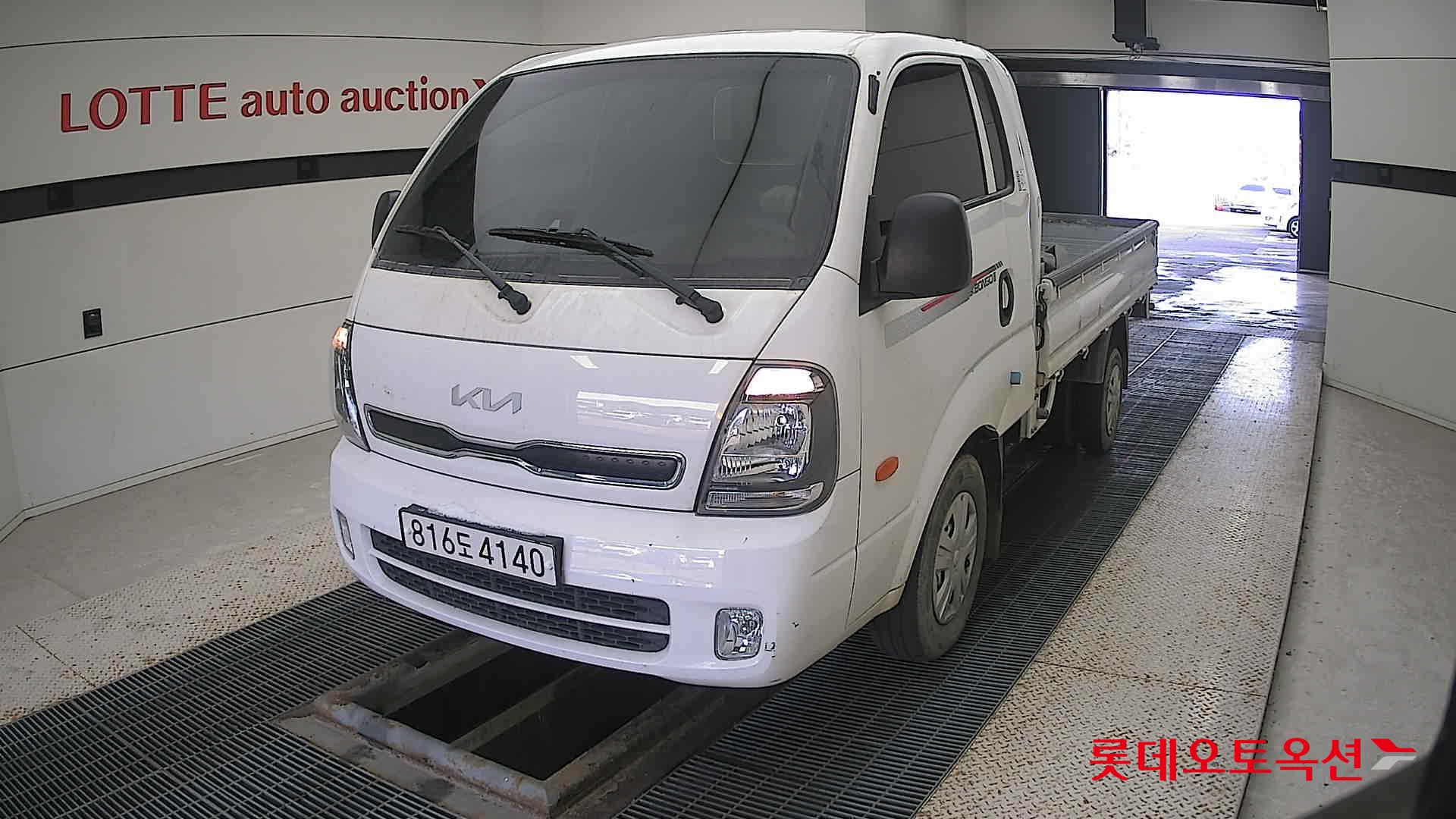 Kia Bongo III 1 ton 2023 Белый из Кореи