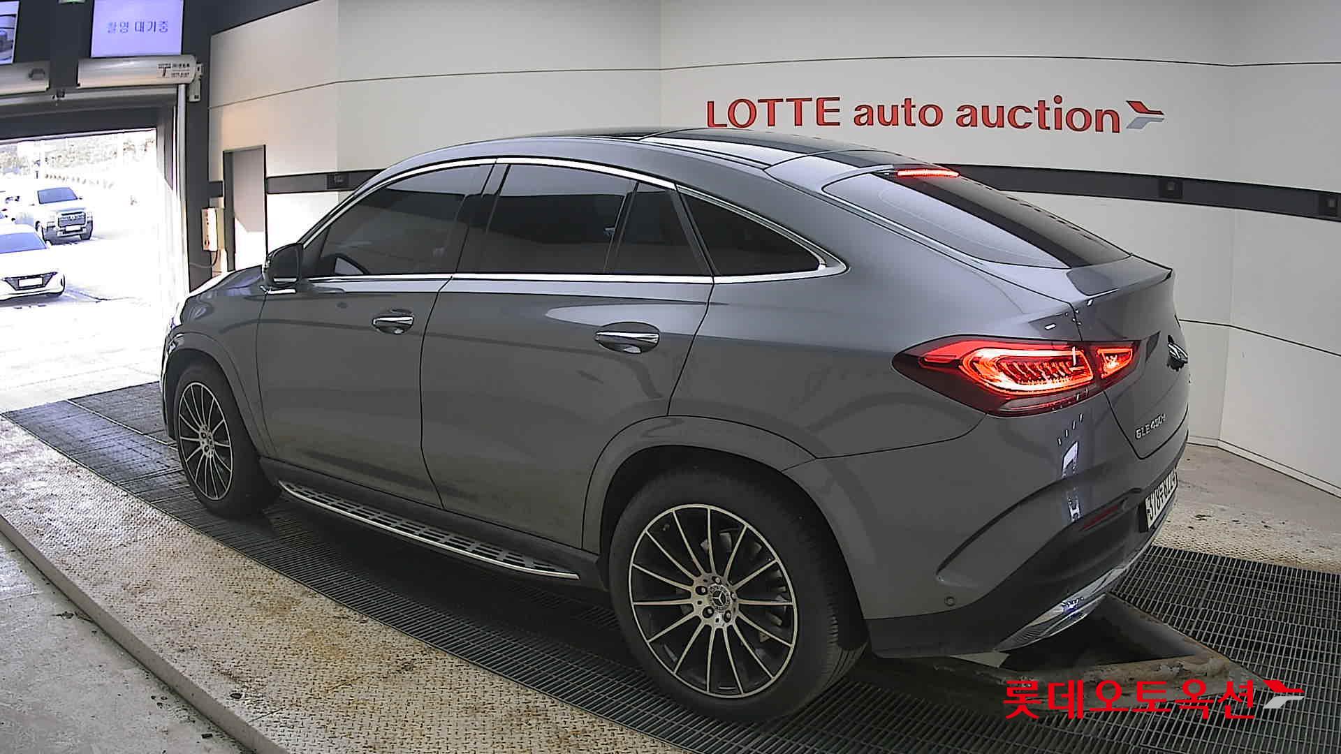 2022 - Mercedes-Benz GLE 400D
