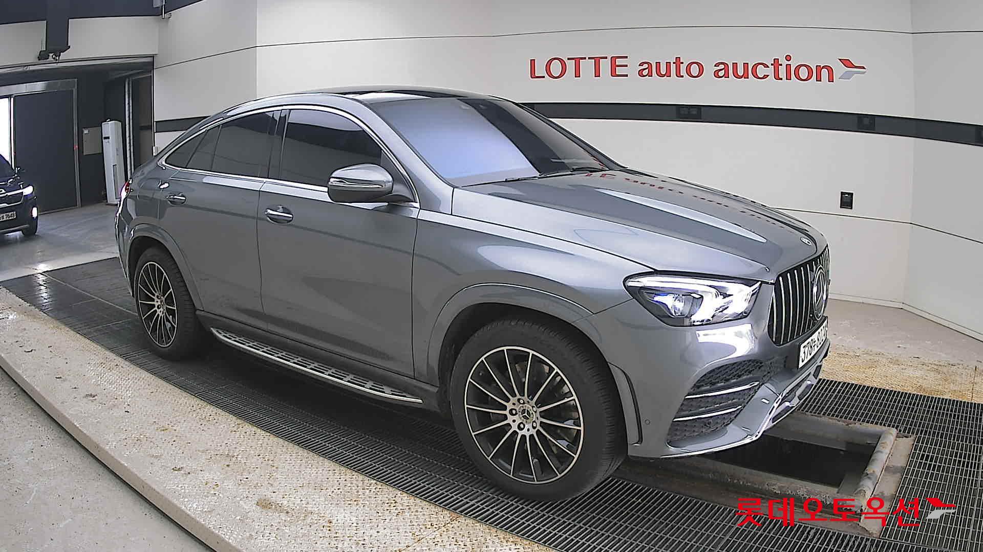 2022 - Mercedes-Benz GLE 400D