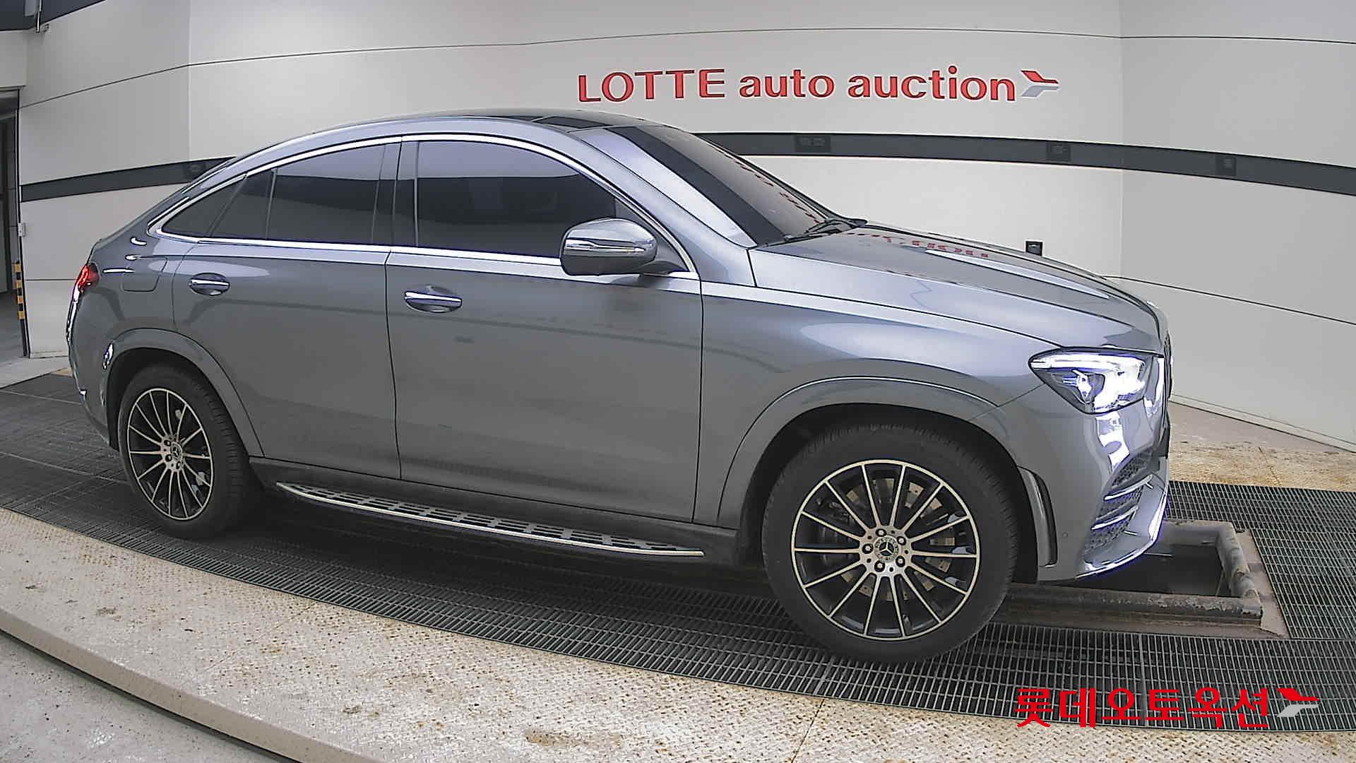 2022 - Mercedes-Benz GLE 400D