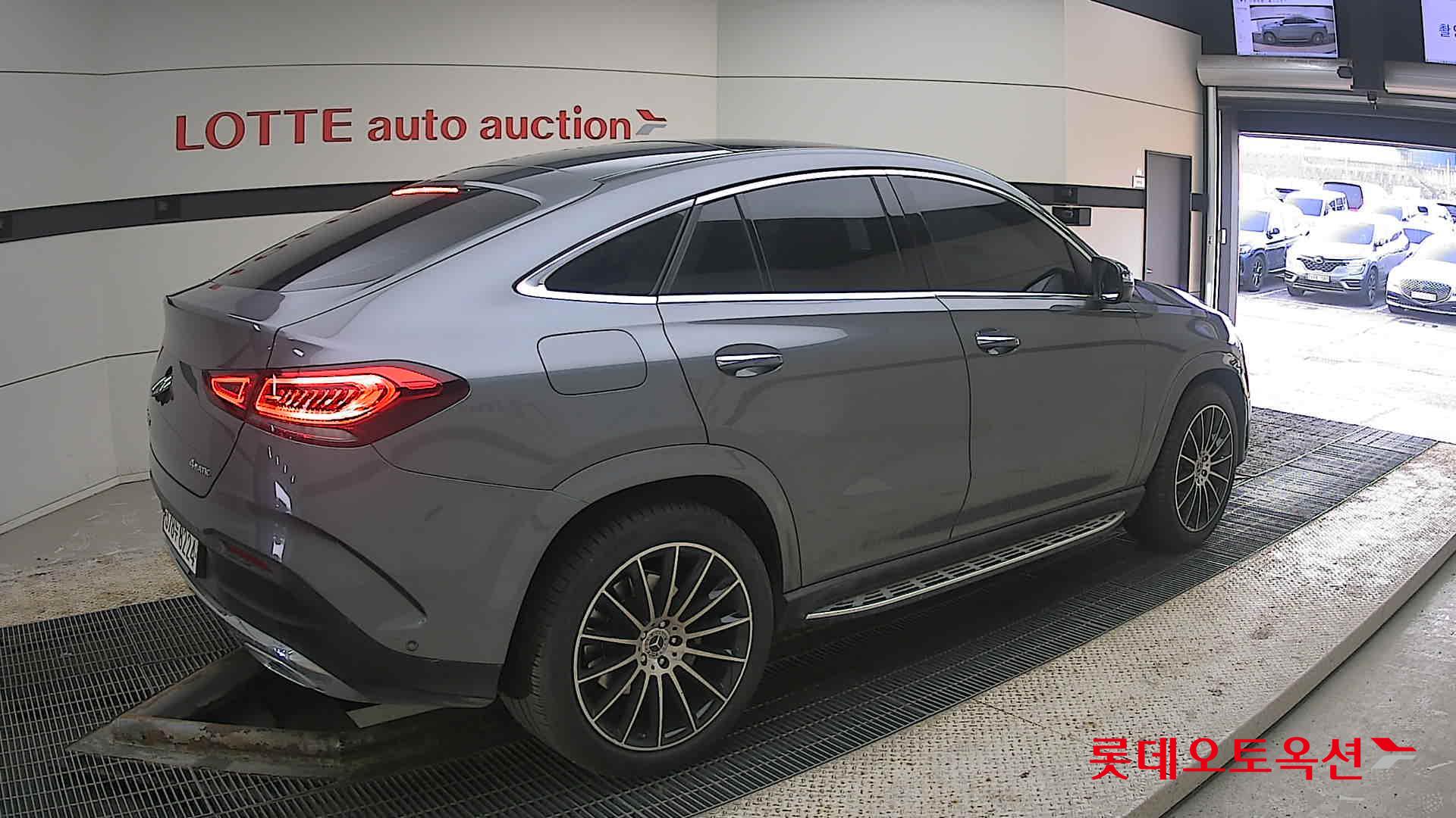 2022 - Mercedes-Benz GLE 400D