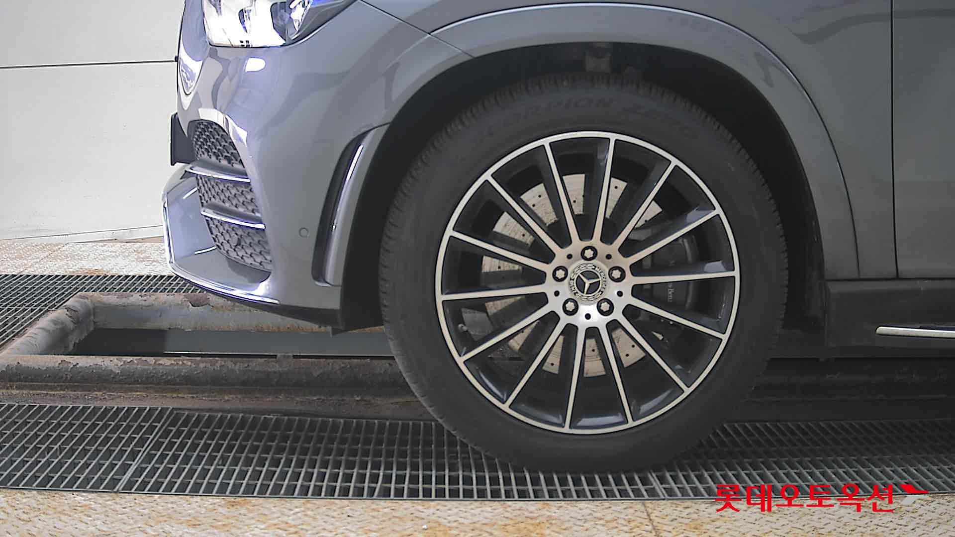 2022 - Mercedes-Benz GLE 400D