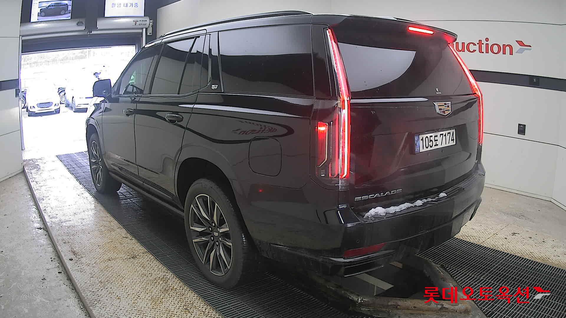 2022 - Cadillac ESCALADE