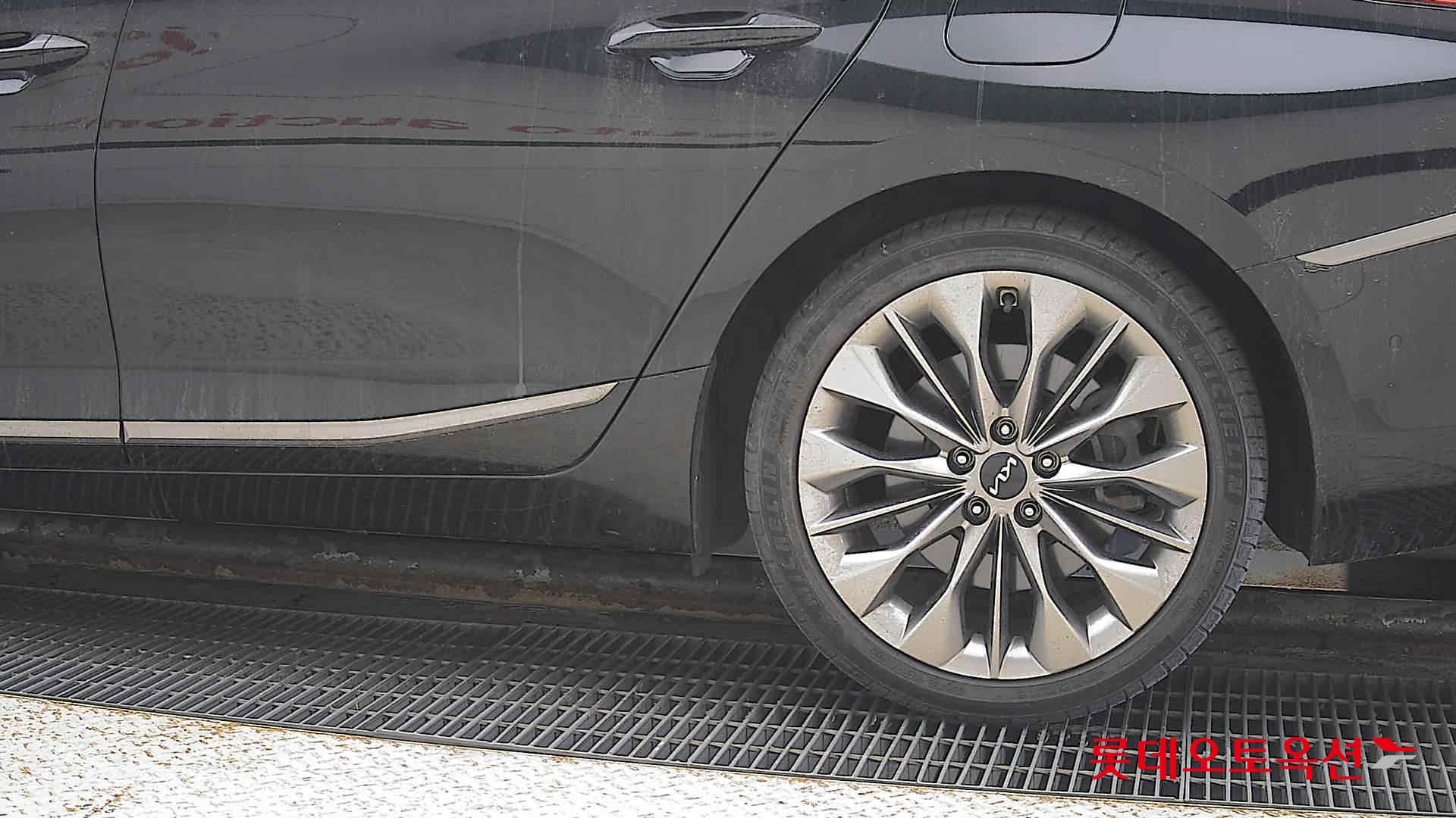 صورة إضافية