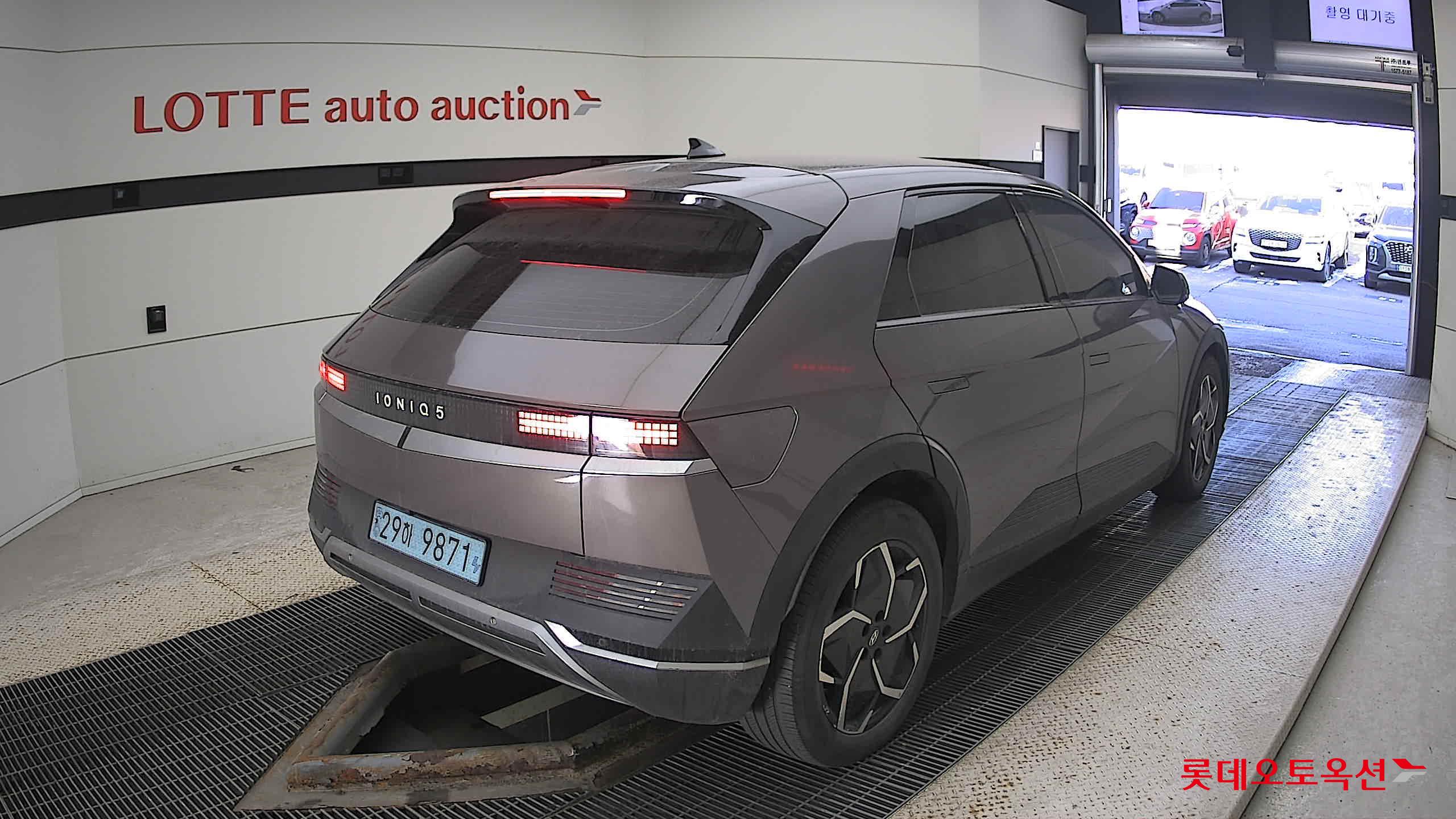 Hyundai IONIQ 5 2022 Mystic Olive Green Pearl из Кореи, фото 4