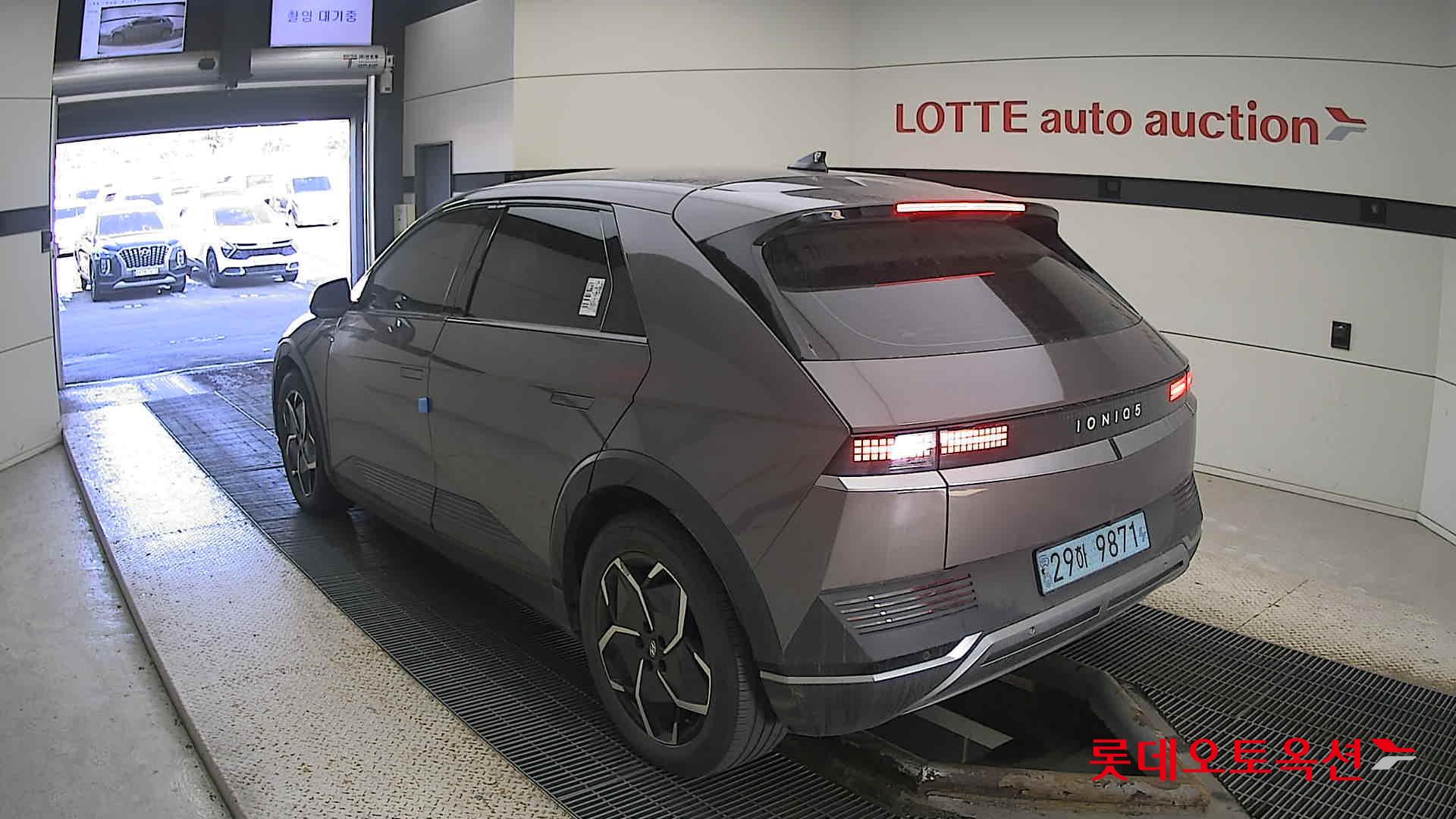 Hyundai IONIQ 5 2022 Mystic Olive Green Pearl из Кореи, фото 6