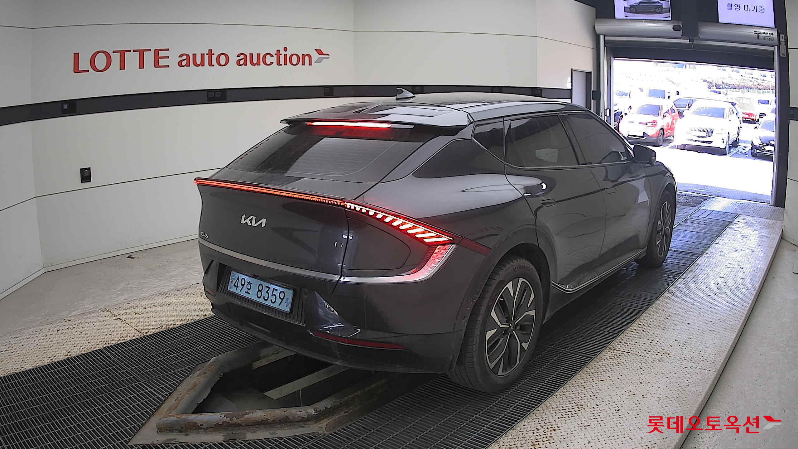 Kia EV6 2022 Interstellagray из Кореи, фото 4