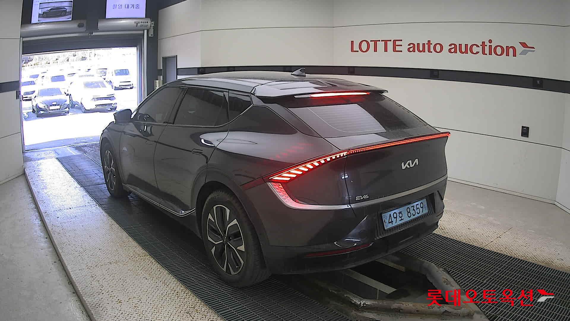 Kia EV6 2022 Interstellagray из Кореи, фото 6