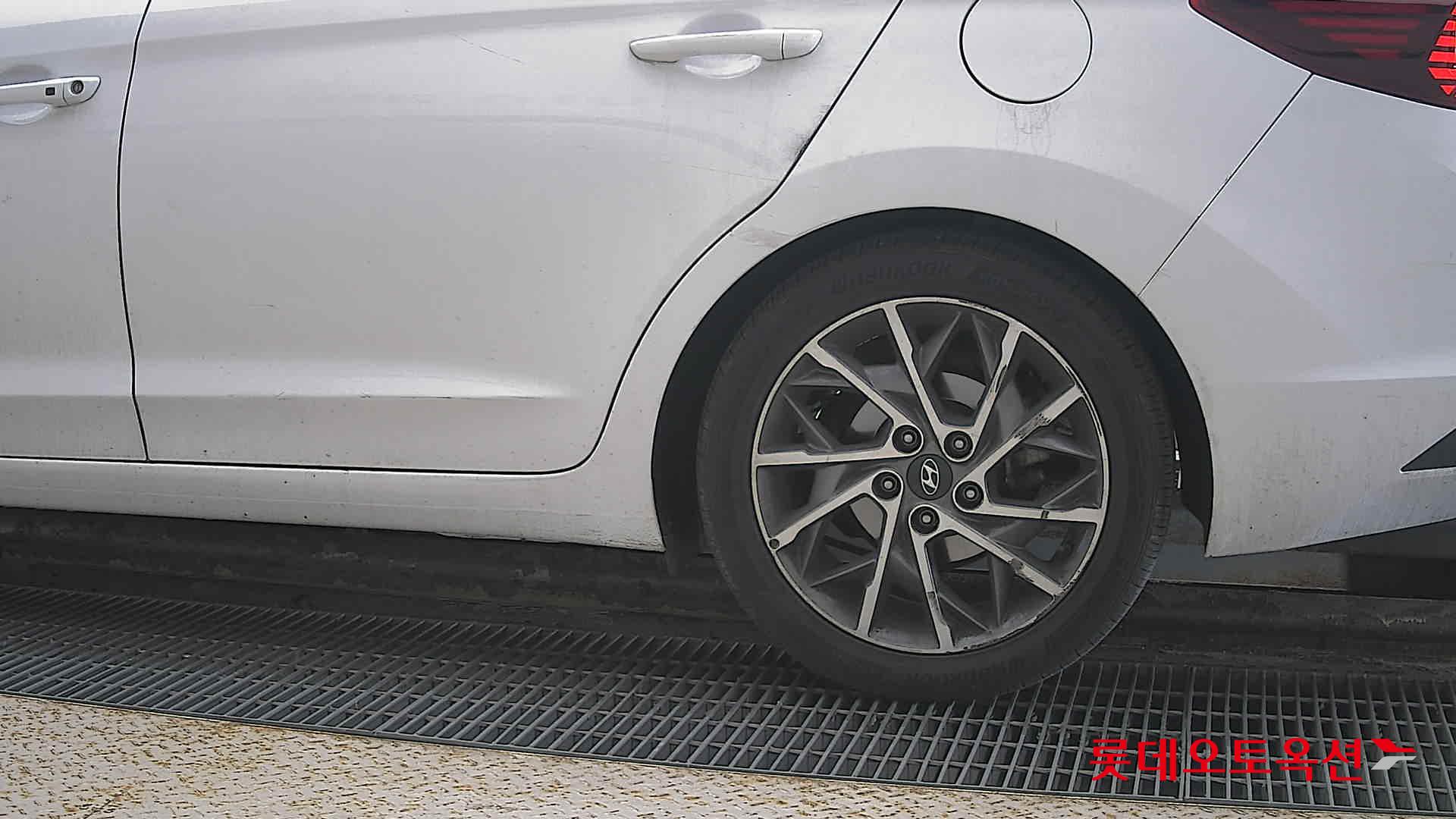 صورة إضافية