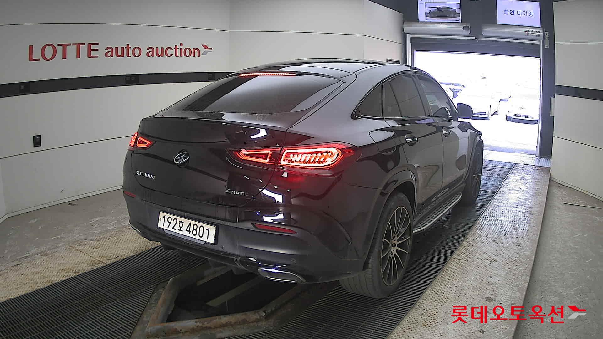 Mercedes-Benz GLE-Class - 18