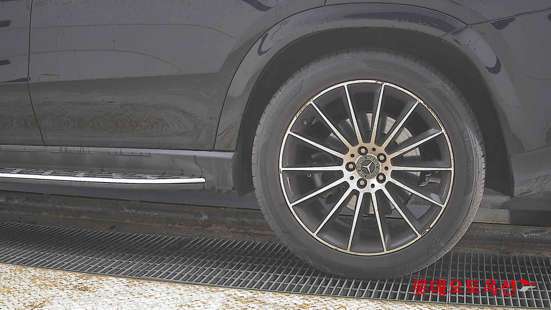 Mercedes-Benz GLE-Class - 26