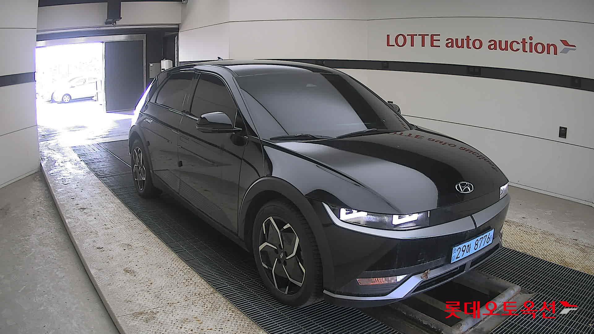 Hyundai IONIQ 5 2022 Phantom Black Pearl из Кореи, фото 2