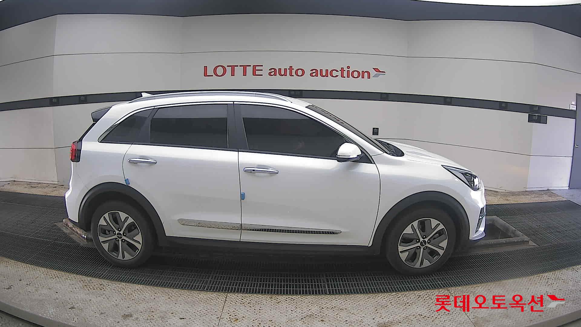 كيا نيرو 2022 - صورة 21