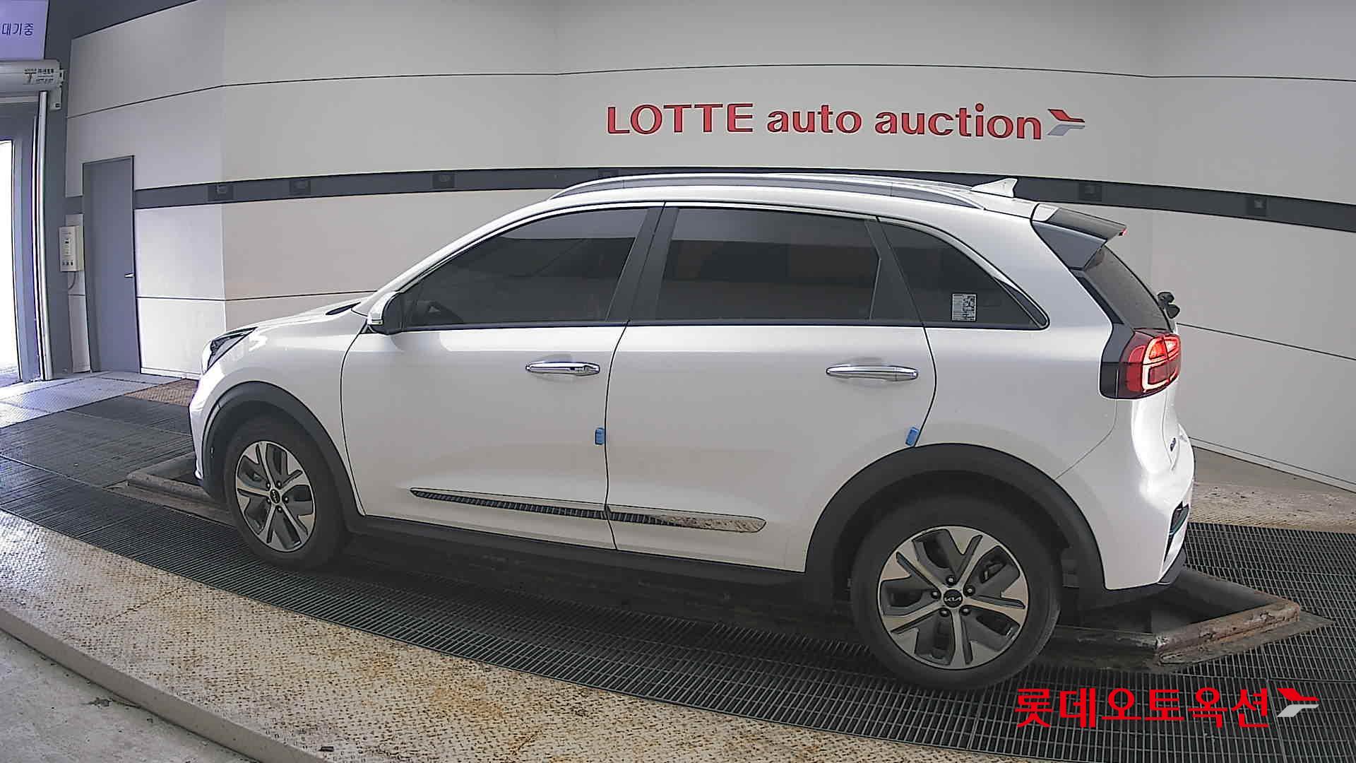 كيا نيرو 2022 - صورة 14