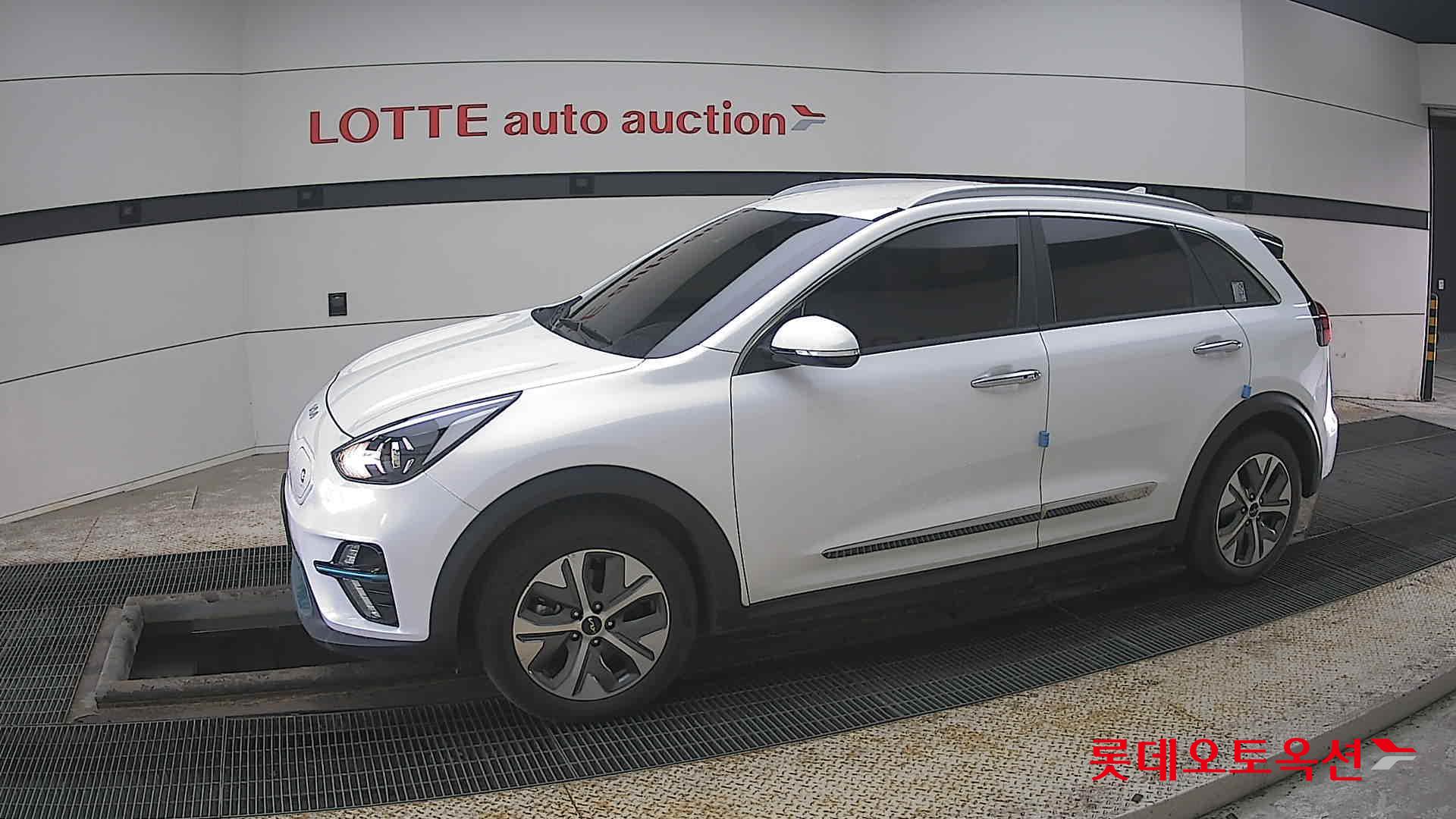 كيا نيرو 2022 - صورة 12