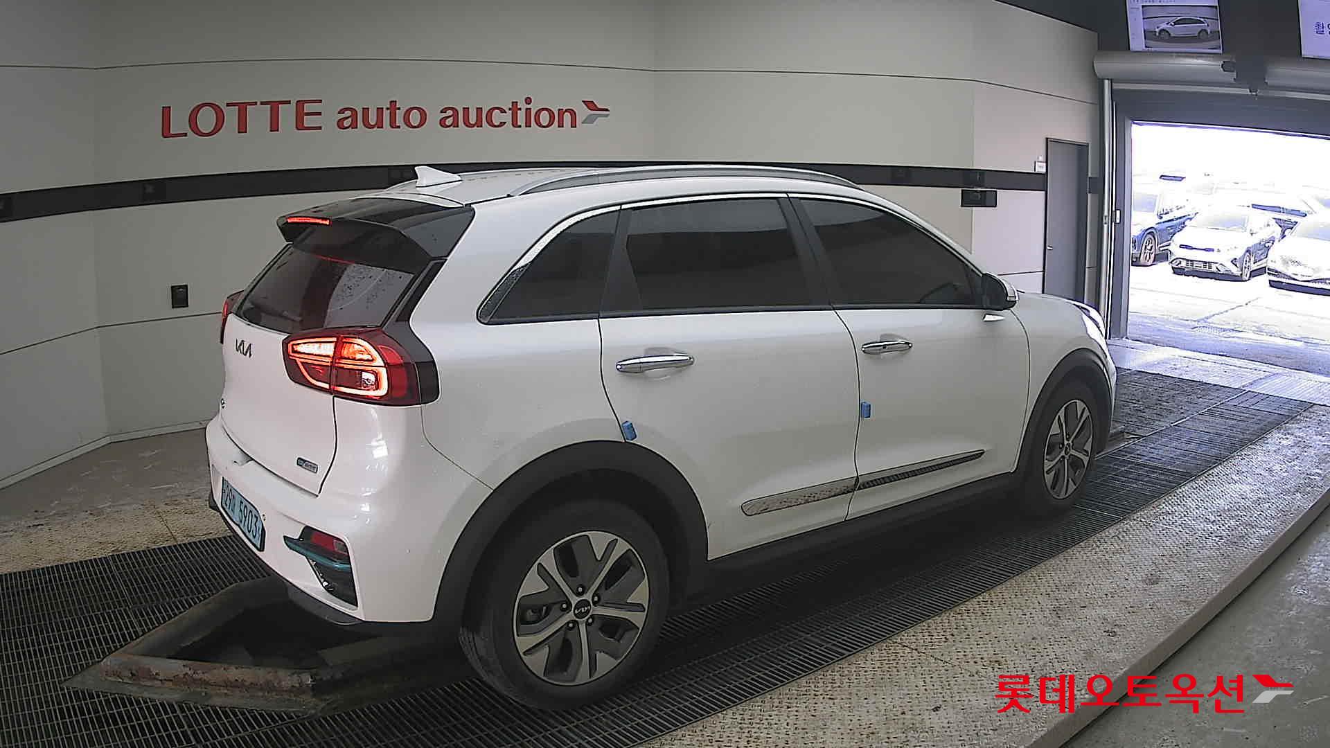 كيا نيرو 2022 - صورة 19