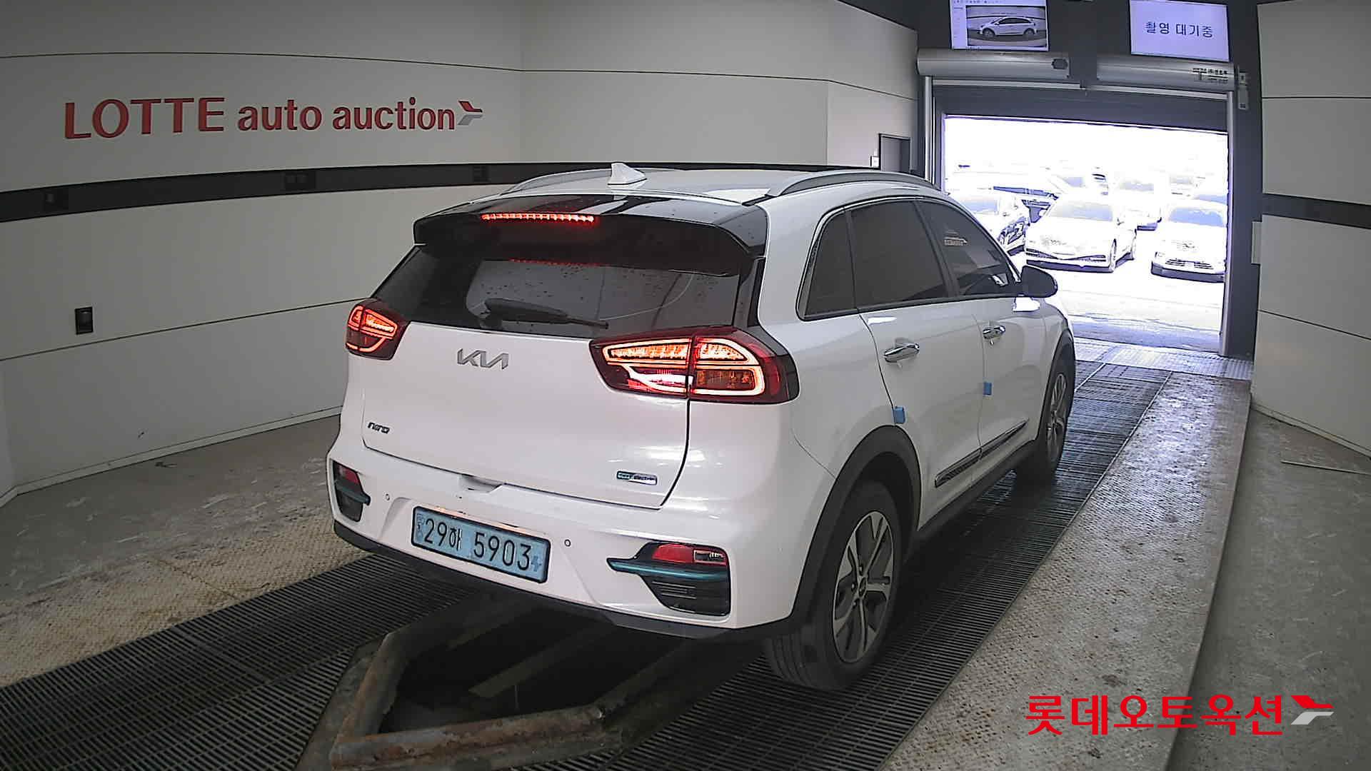 كيا نيرو 2022 - صورة 18