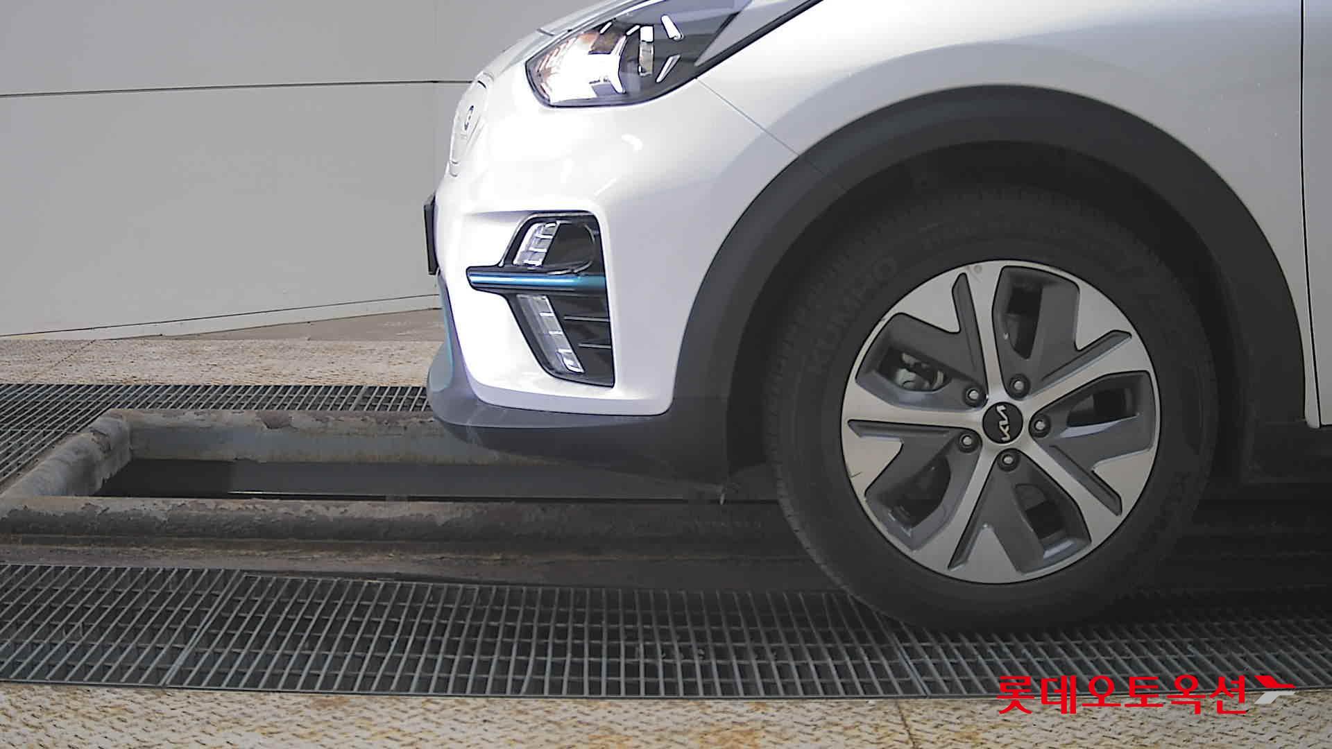 كيا نيرو 2022 - صورة 25