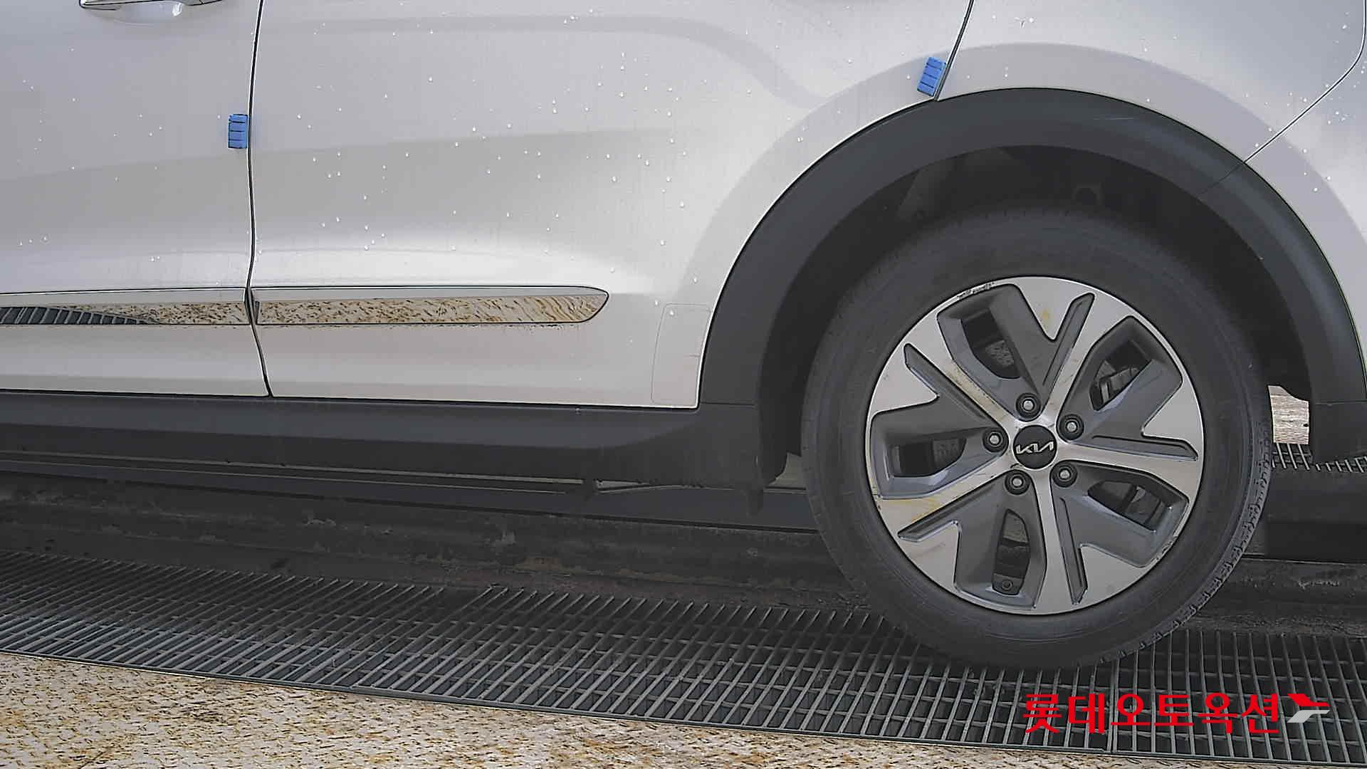 كيا نيرو 2022 - صورة 26