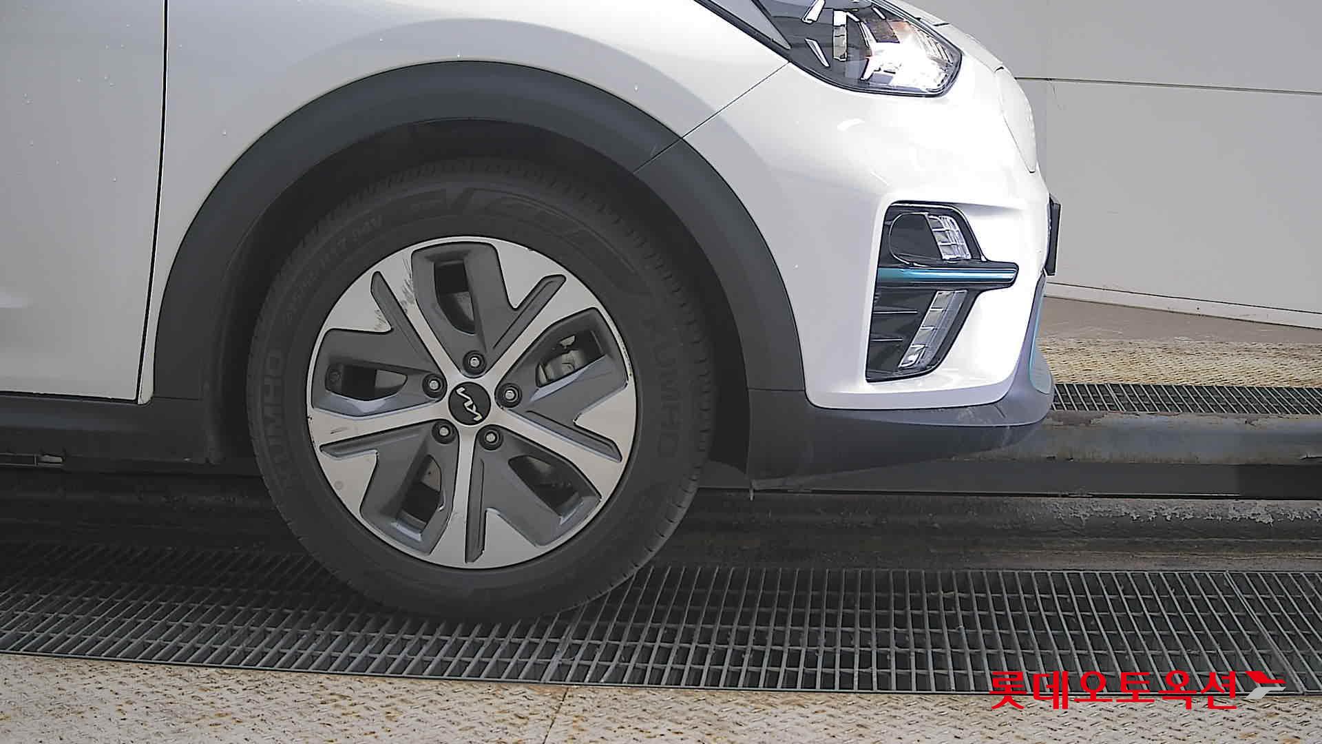 كيا نيرو 2022 - صورة 27