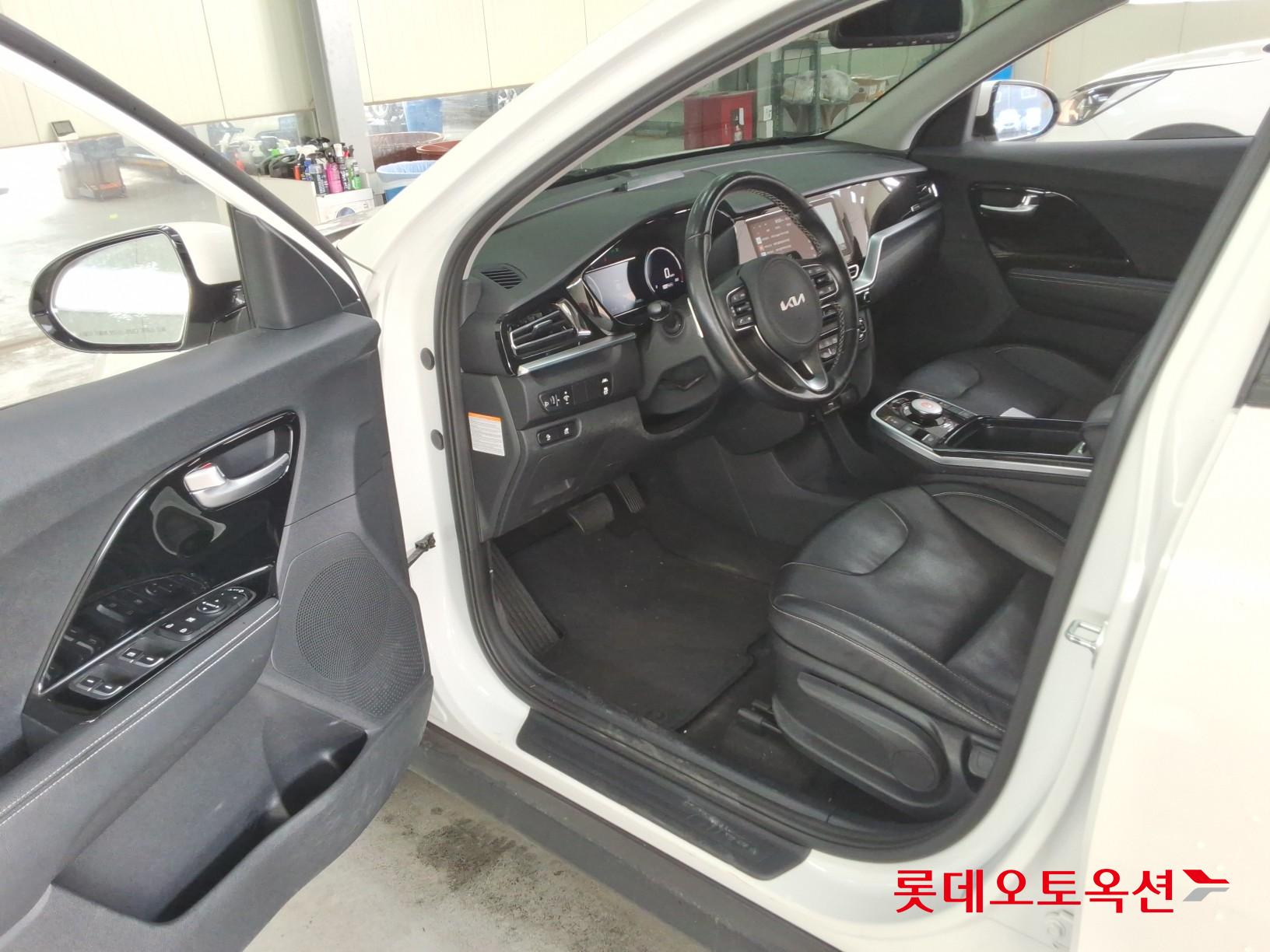 كيا نيرو 2022 - صورة 34