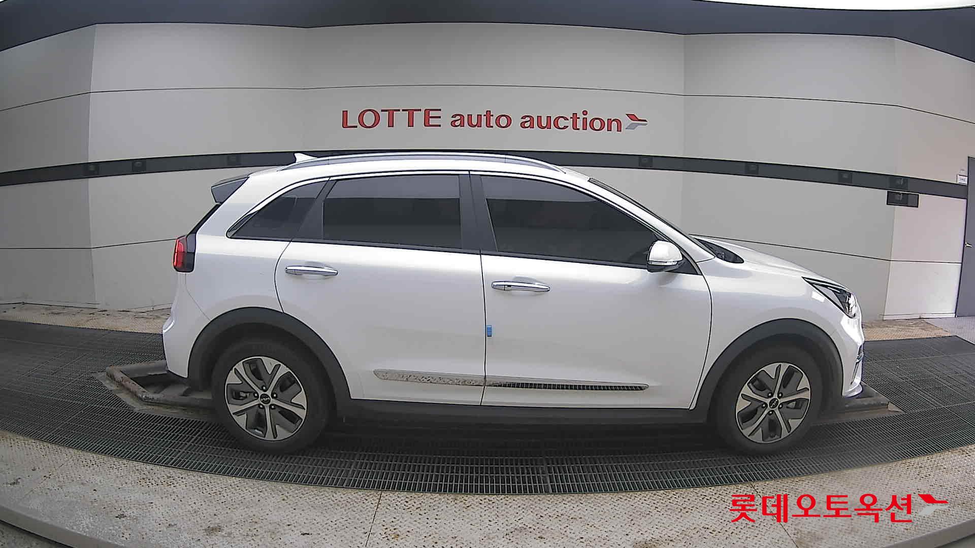 كيا نيرو 2022 - صورة 21