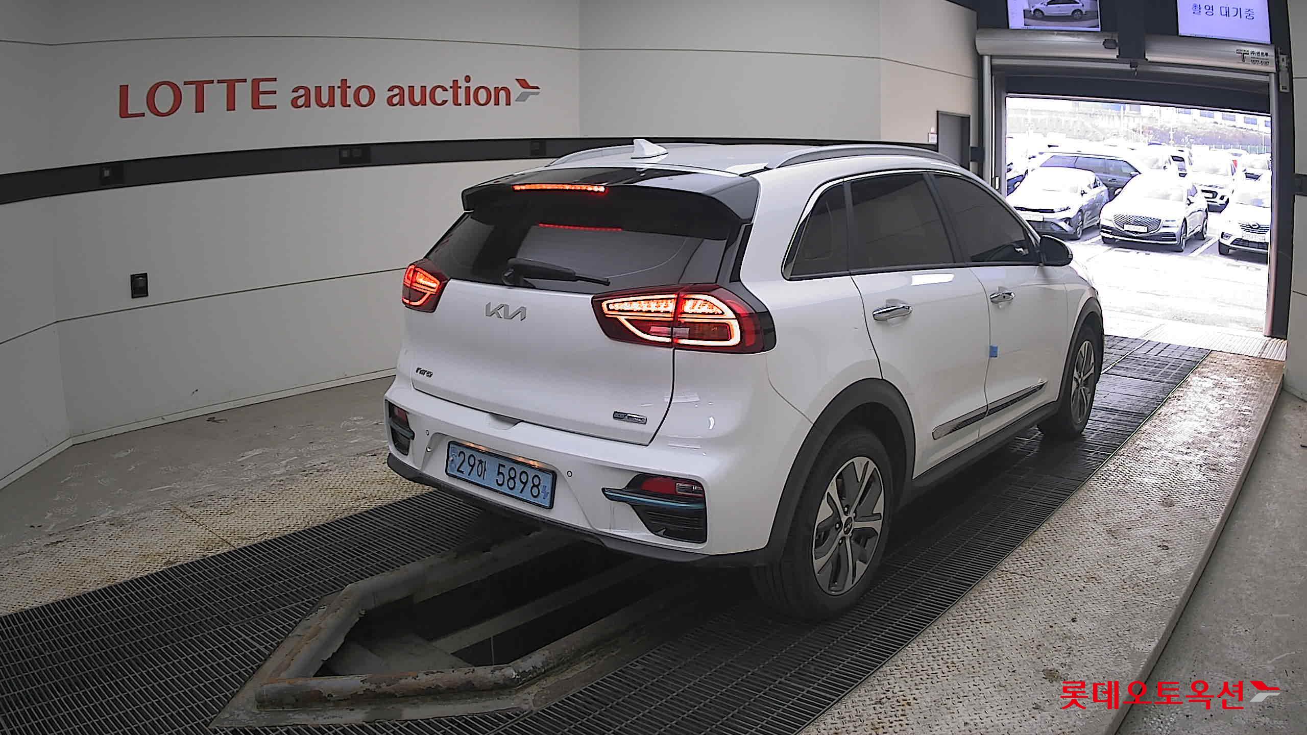 كيا نيرو 2022 - صورة 5