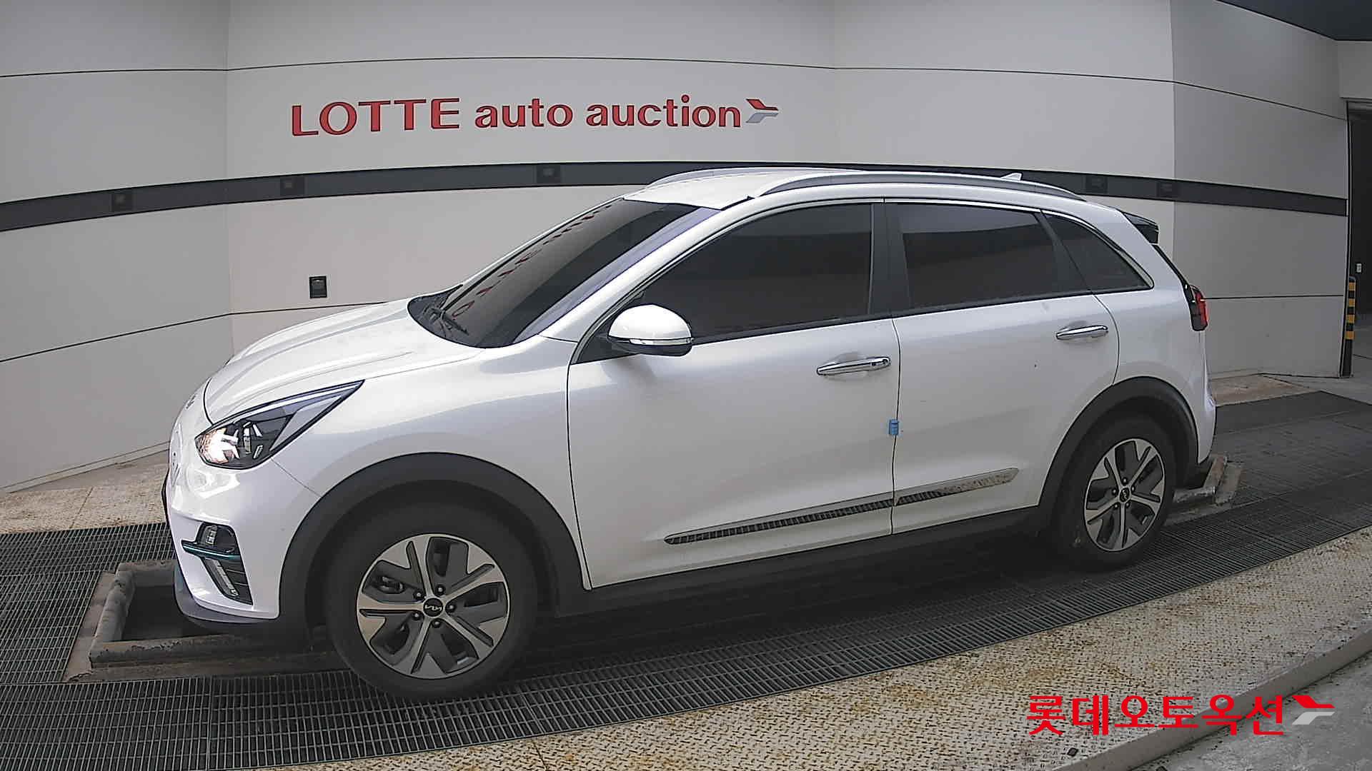 كيا نيرو 2022 - صورة 12