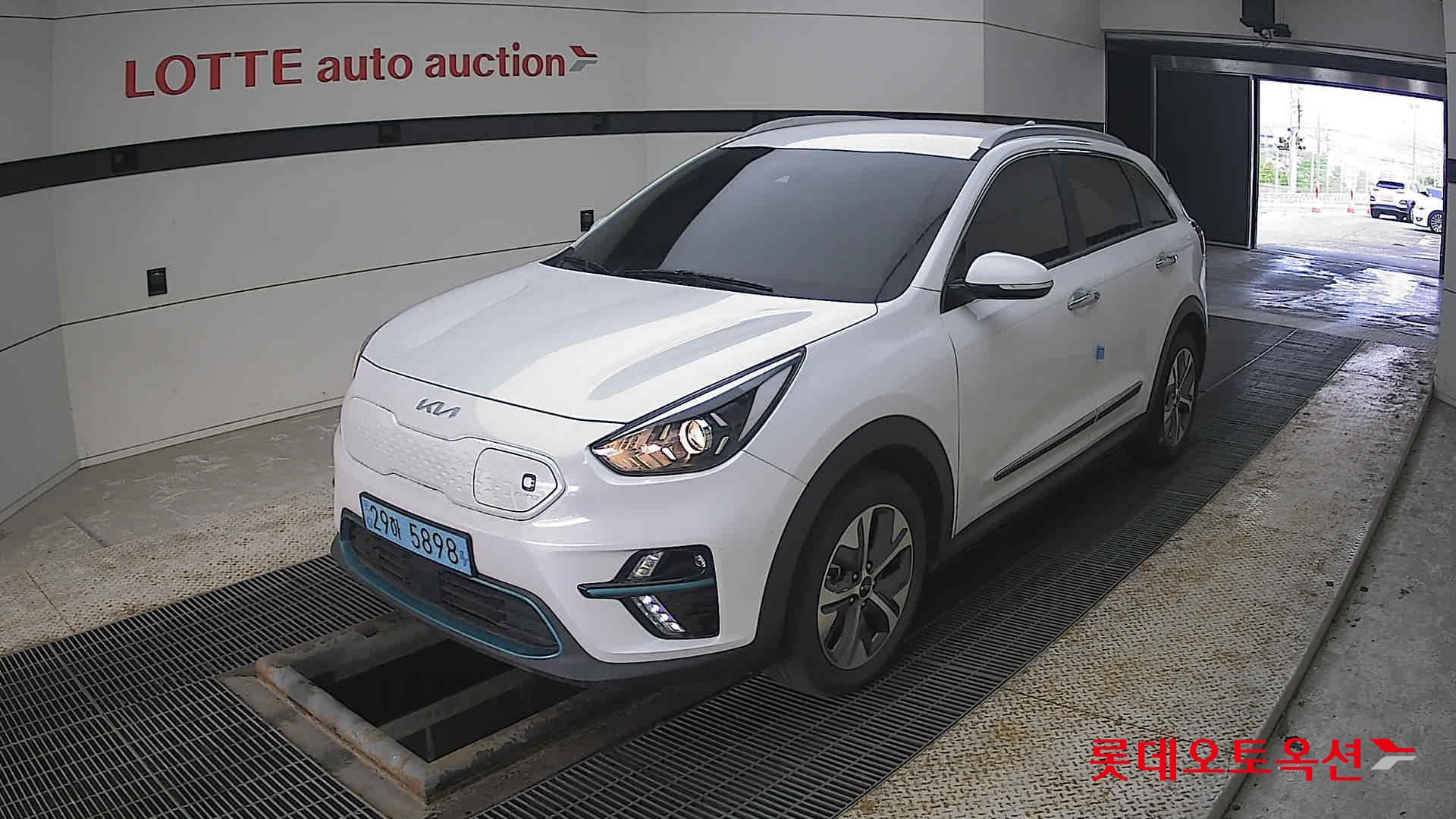 كيا نيرو 2022 - صورة 3