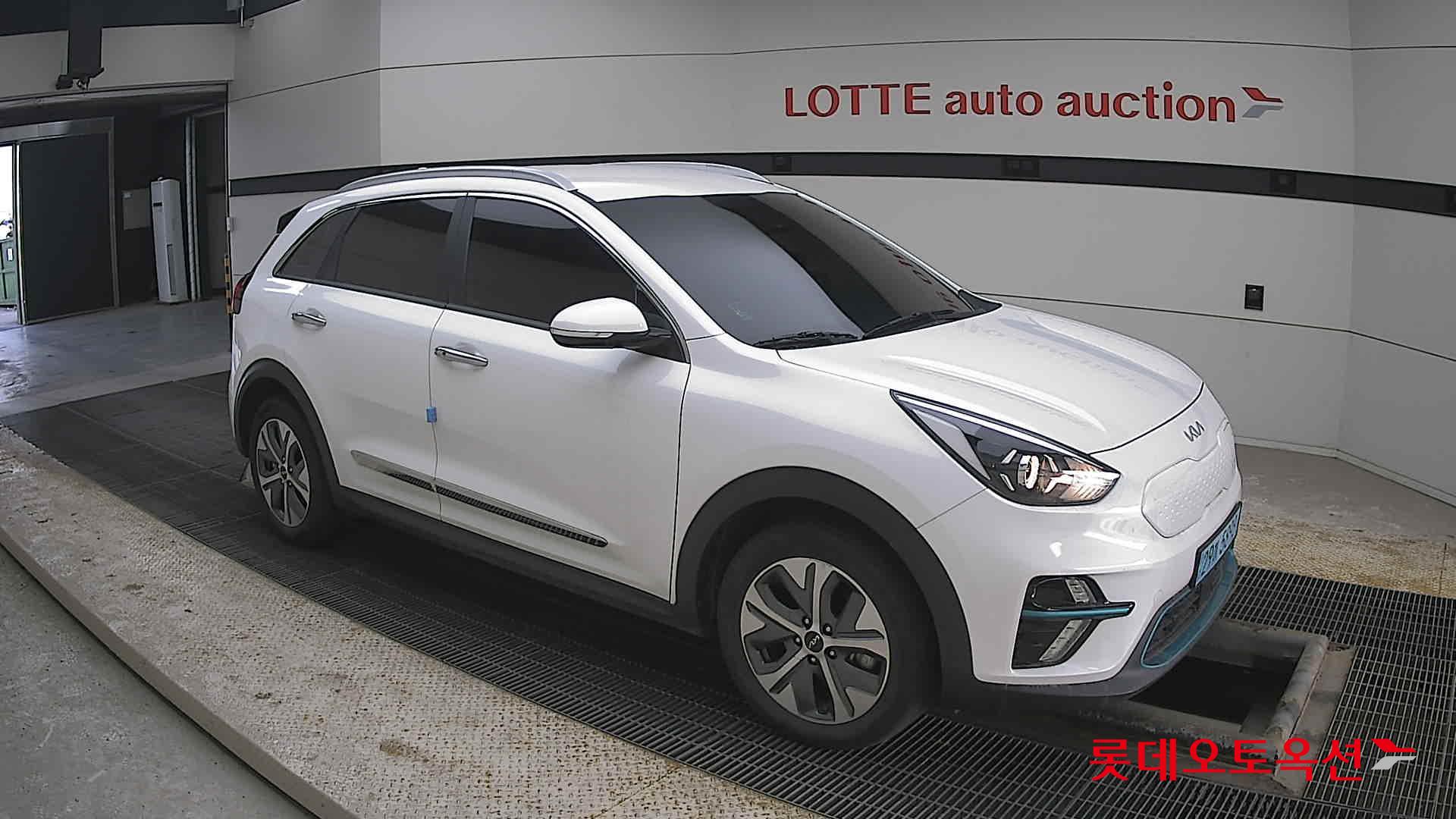 كيا نيرو 2022 - صورة 23