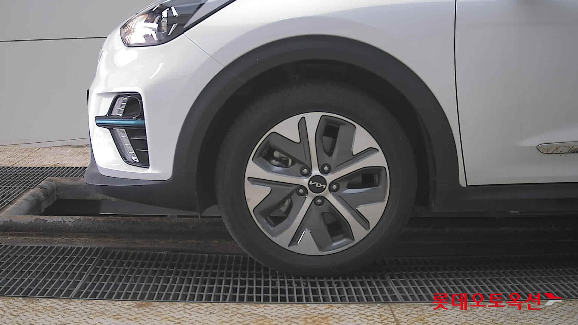 كيا نيرو 2022 - صورة 25