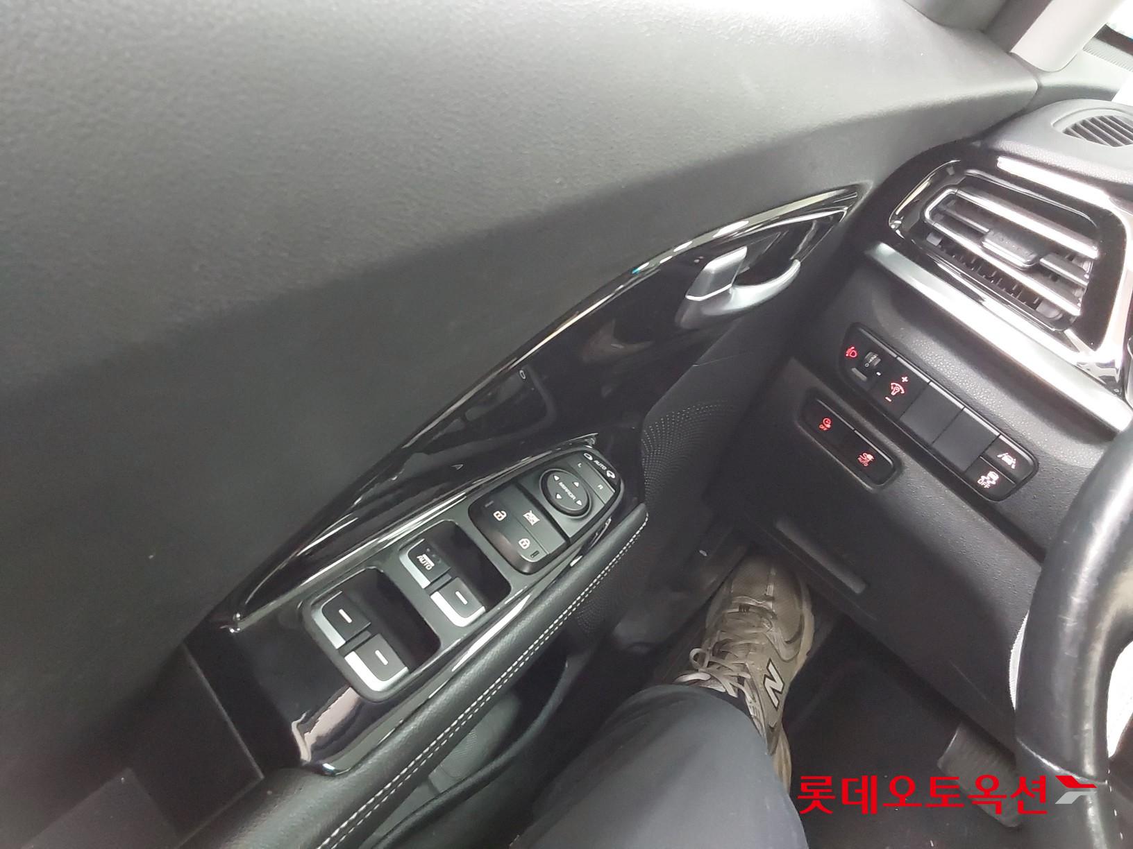 كيا نيرو 2022 - صورة 29