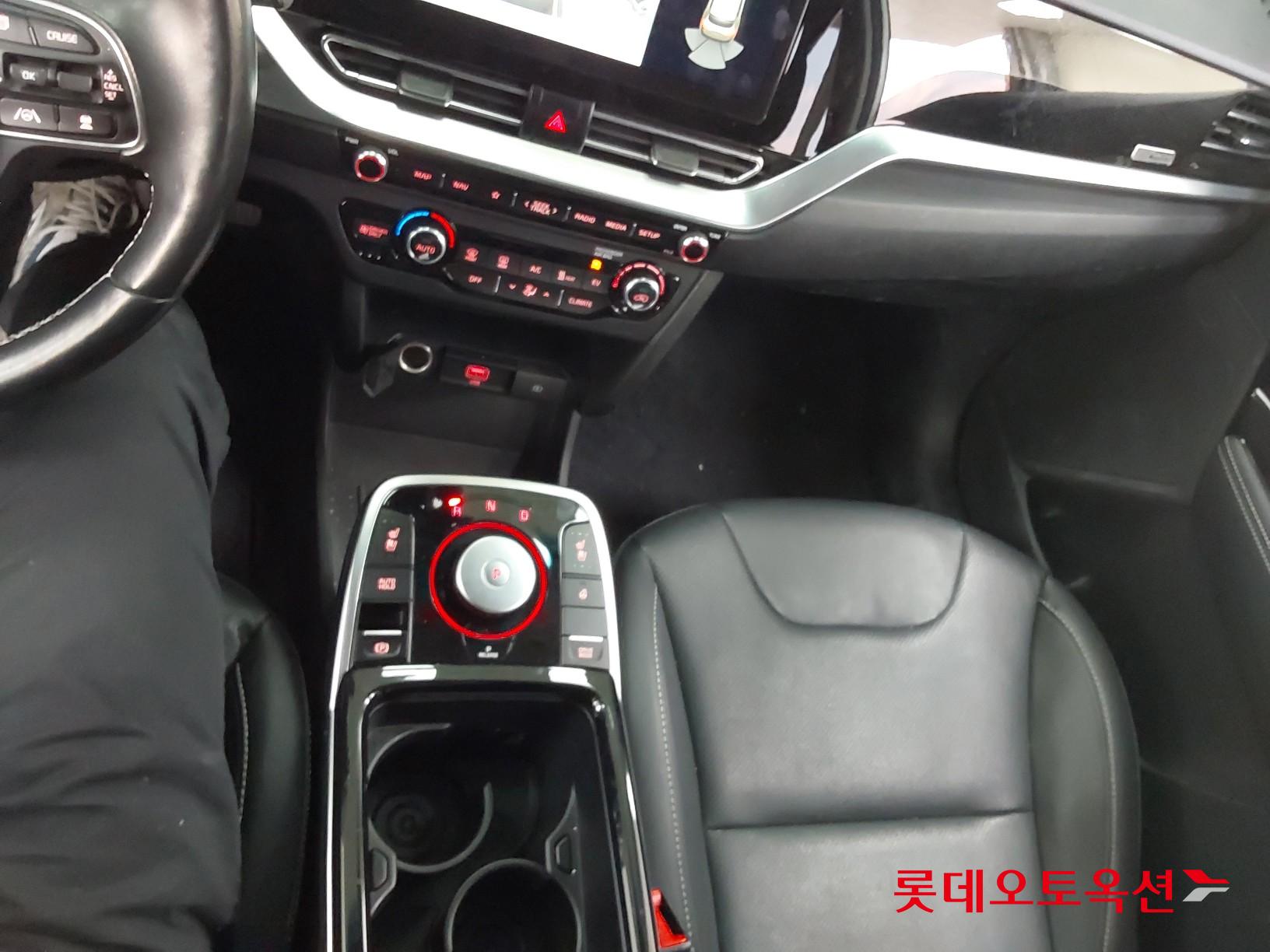 كيا نيرو 2022 - صورة 35