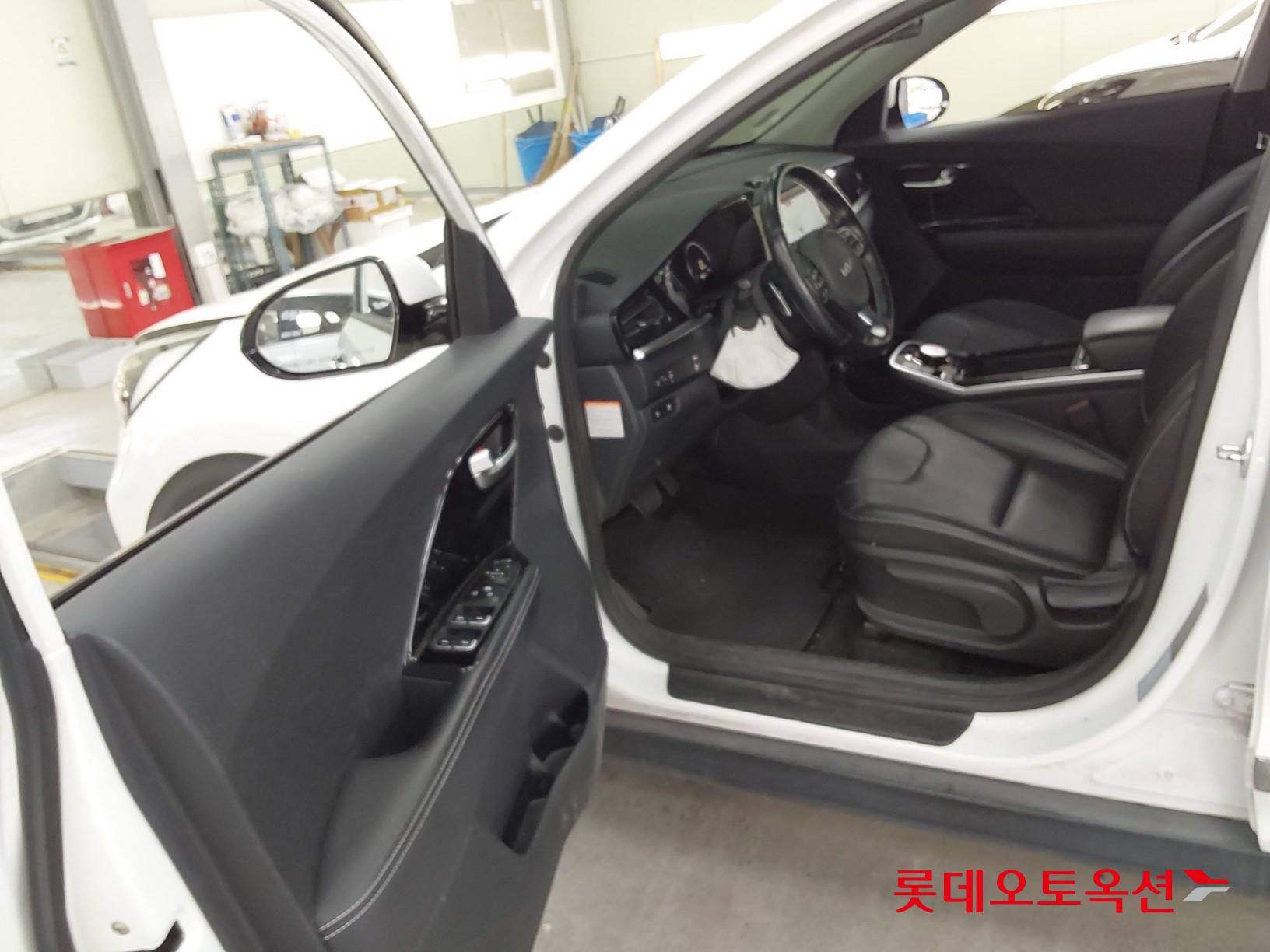 كيا نيرو 2022 - صورة 37