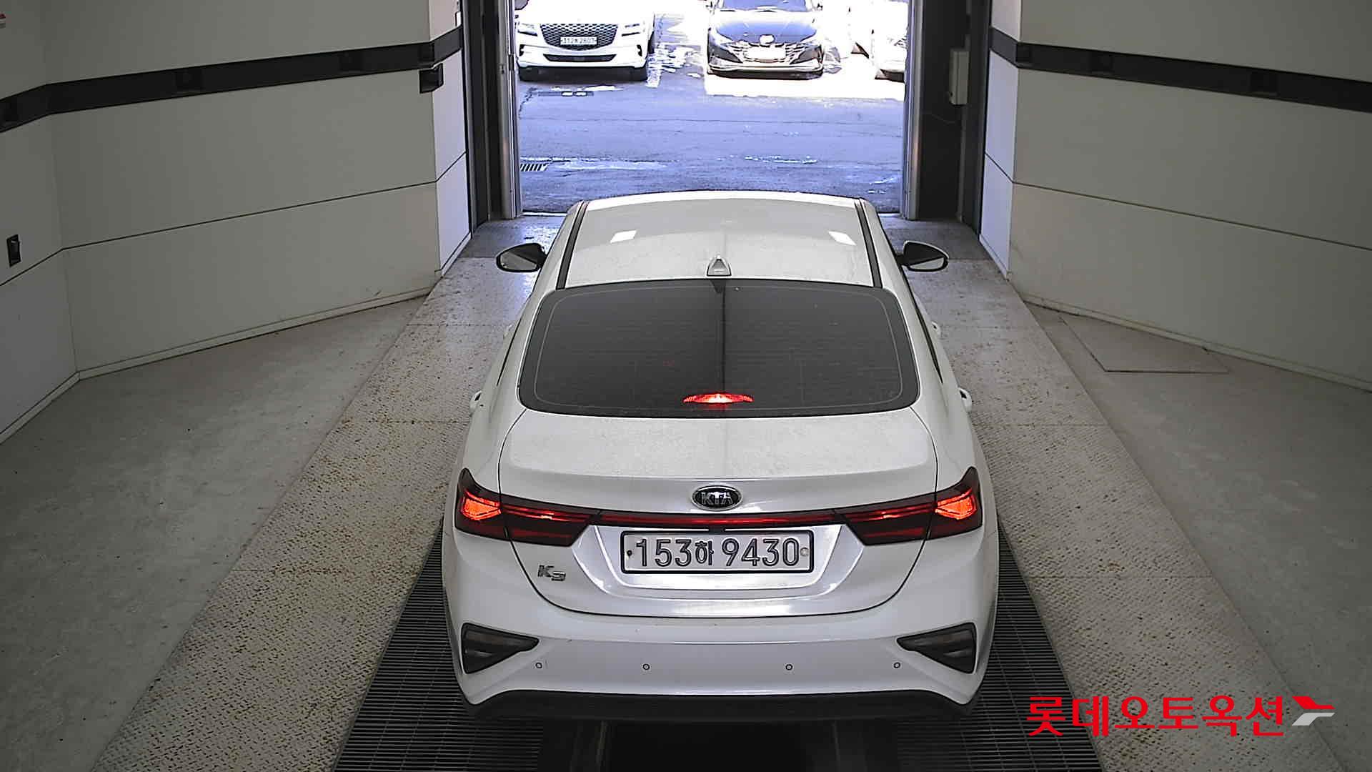 Kia K3 2021 Snow White Pearl из Кореи, фото 5