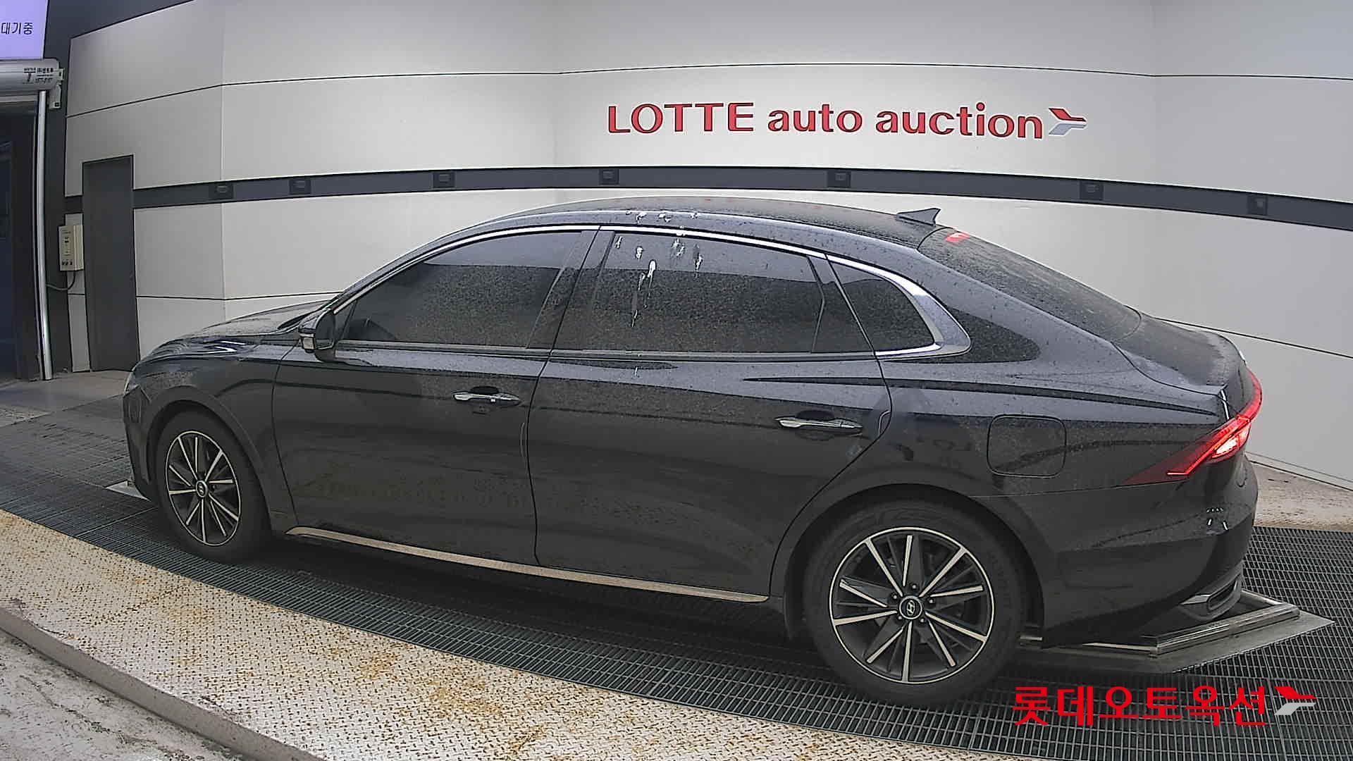 2022 - hyundai grandeur