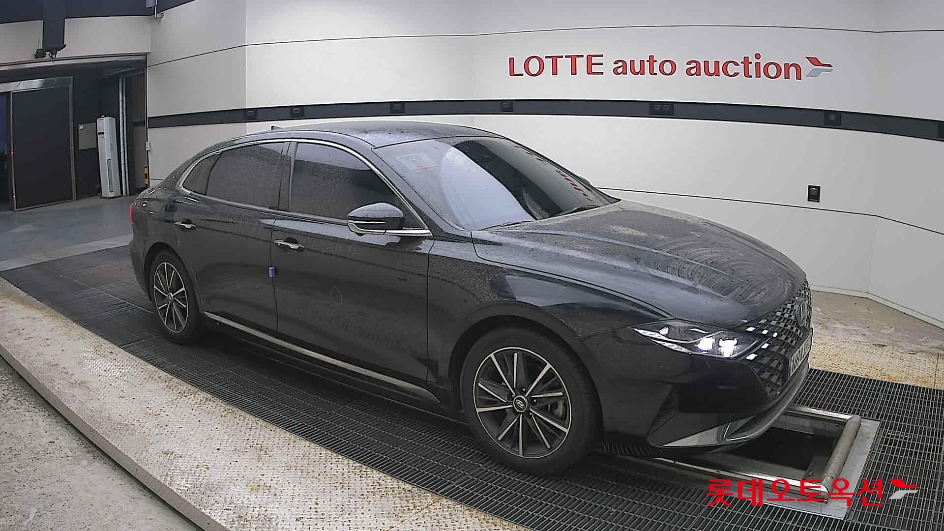 2022 - hyundai grandeur